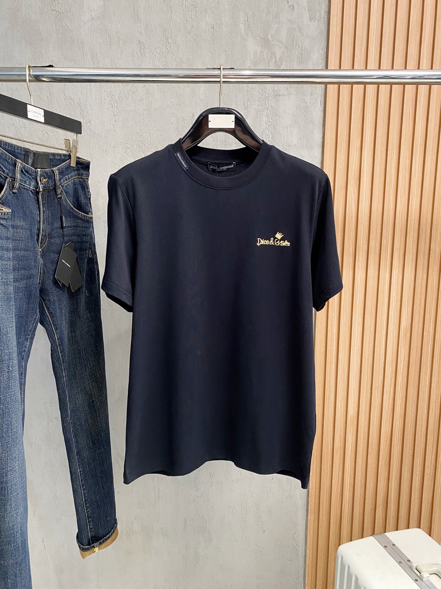  杜嘉班*D&G 25SS春夏新款首发专柜最新款短袖圆领T恤 高端订制 设计前卫时尚！品牌logo重工艺