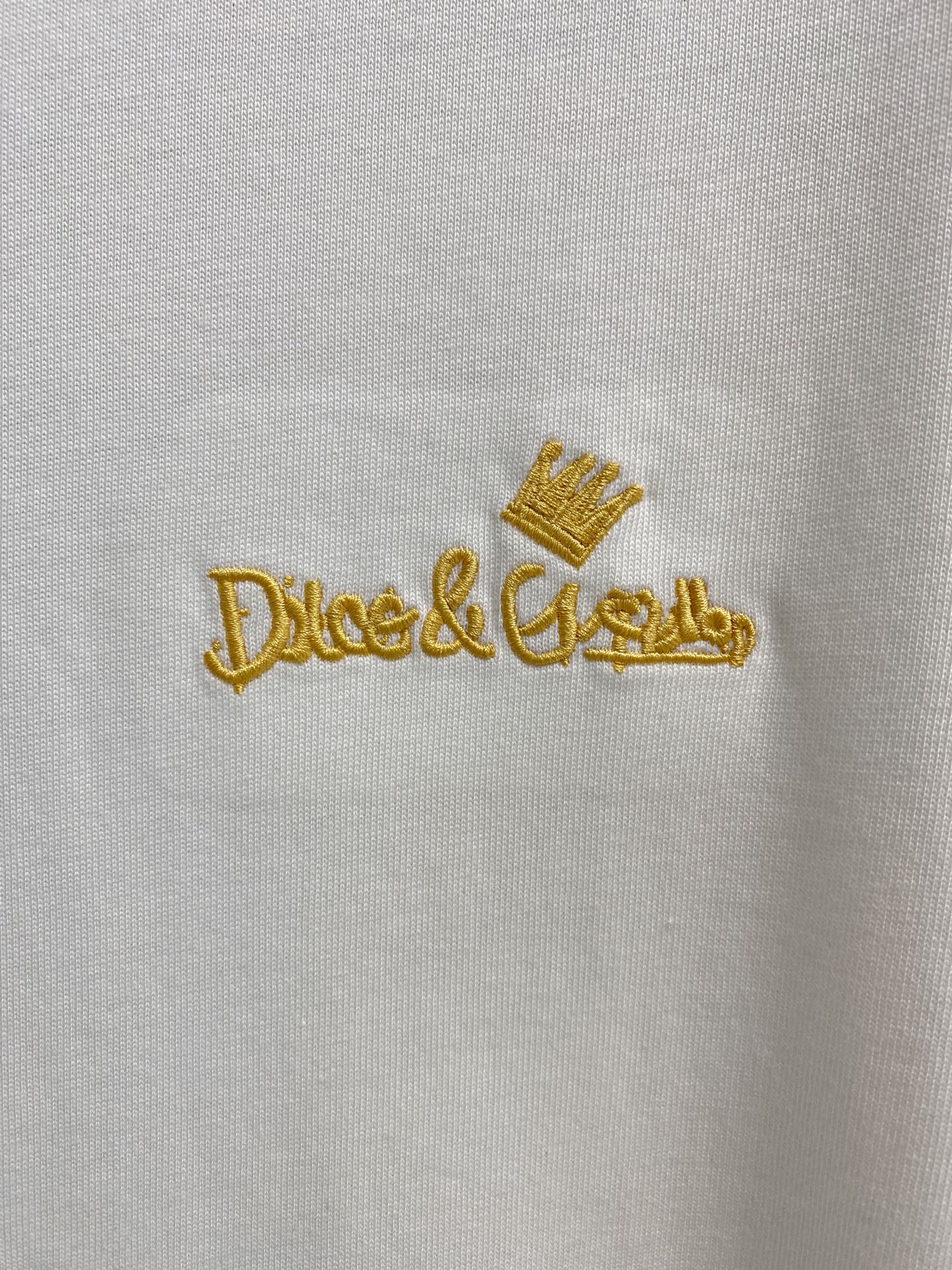  杜嘉班*D&G 25SS春夏新款首发专柜最新款短袖圆领T恤 高端订制 设计前卫时尚！品牌logo重工艺