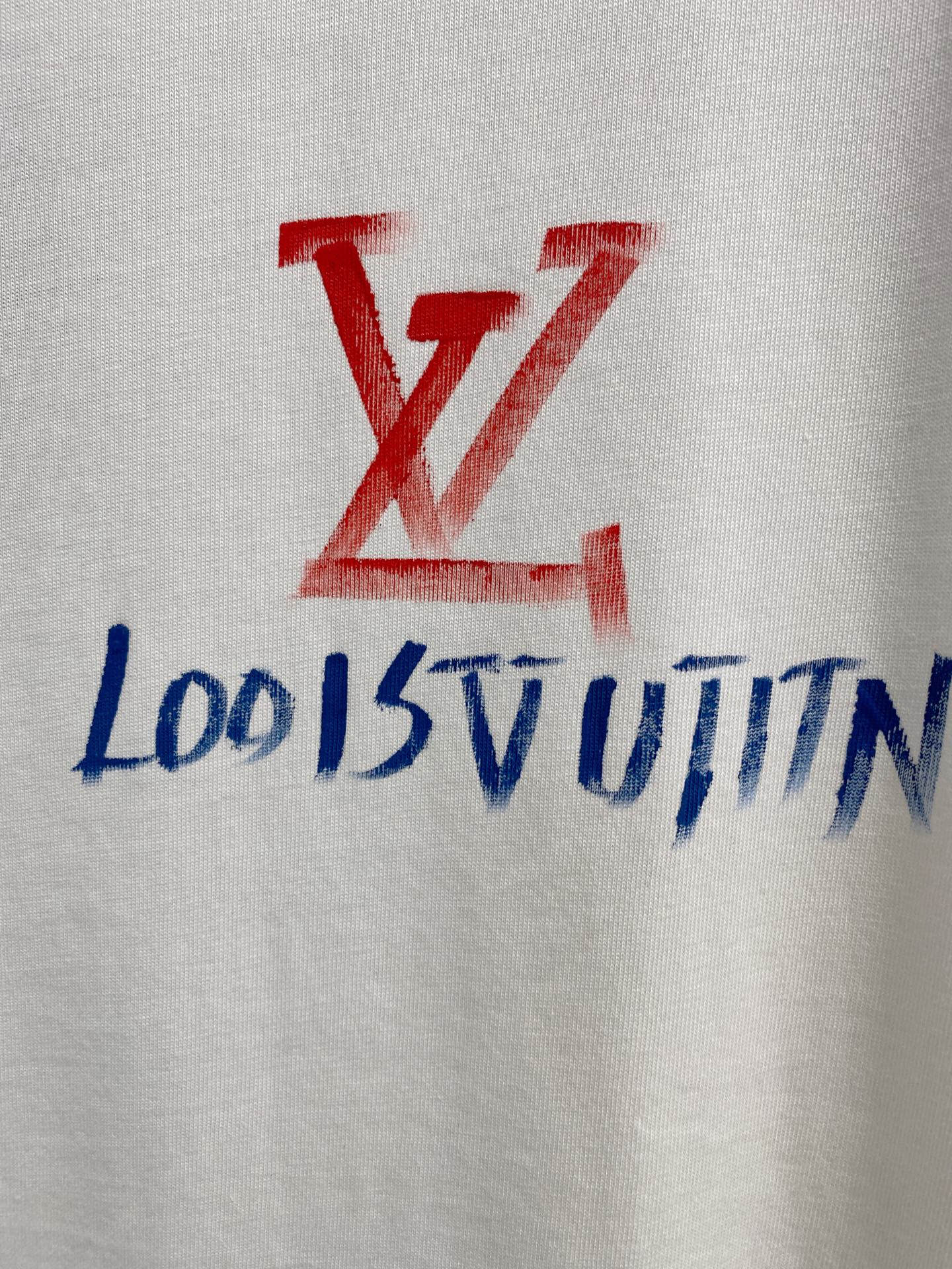  路易威*1V 25SS春夏新款首发专柜最新款短袖圆领T恤 手绘高端订制 设计前卫时尚！品牌logo重工