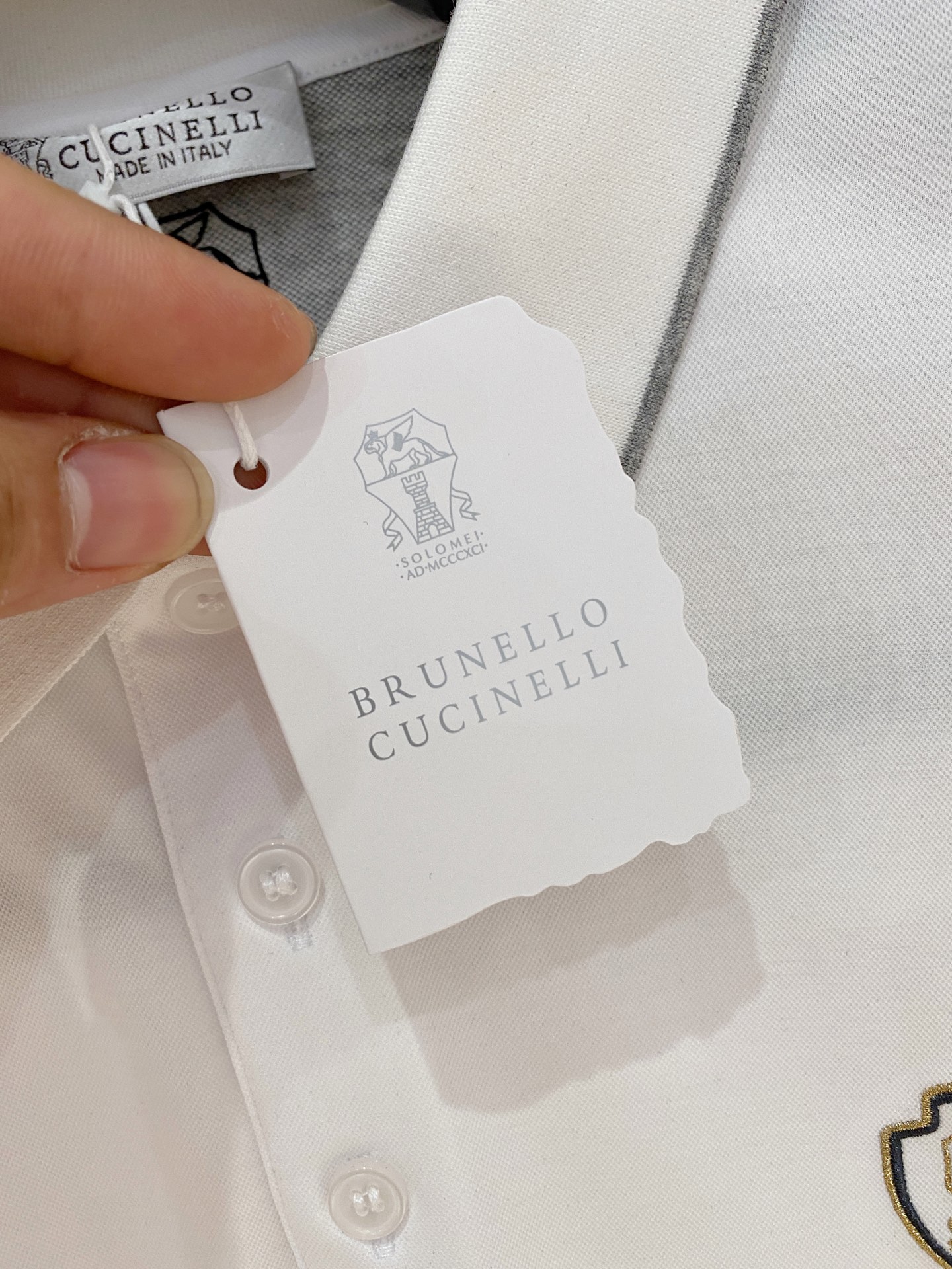  
bC夏季新品翻领Polo短袖
时尚单品设计，更加时尚舒适，高标准定制，上身非常有型，奢华品牌经典LO