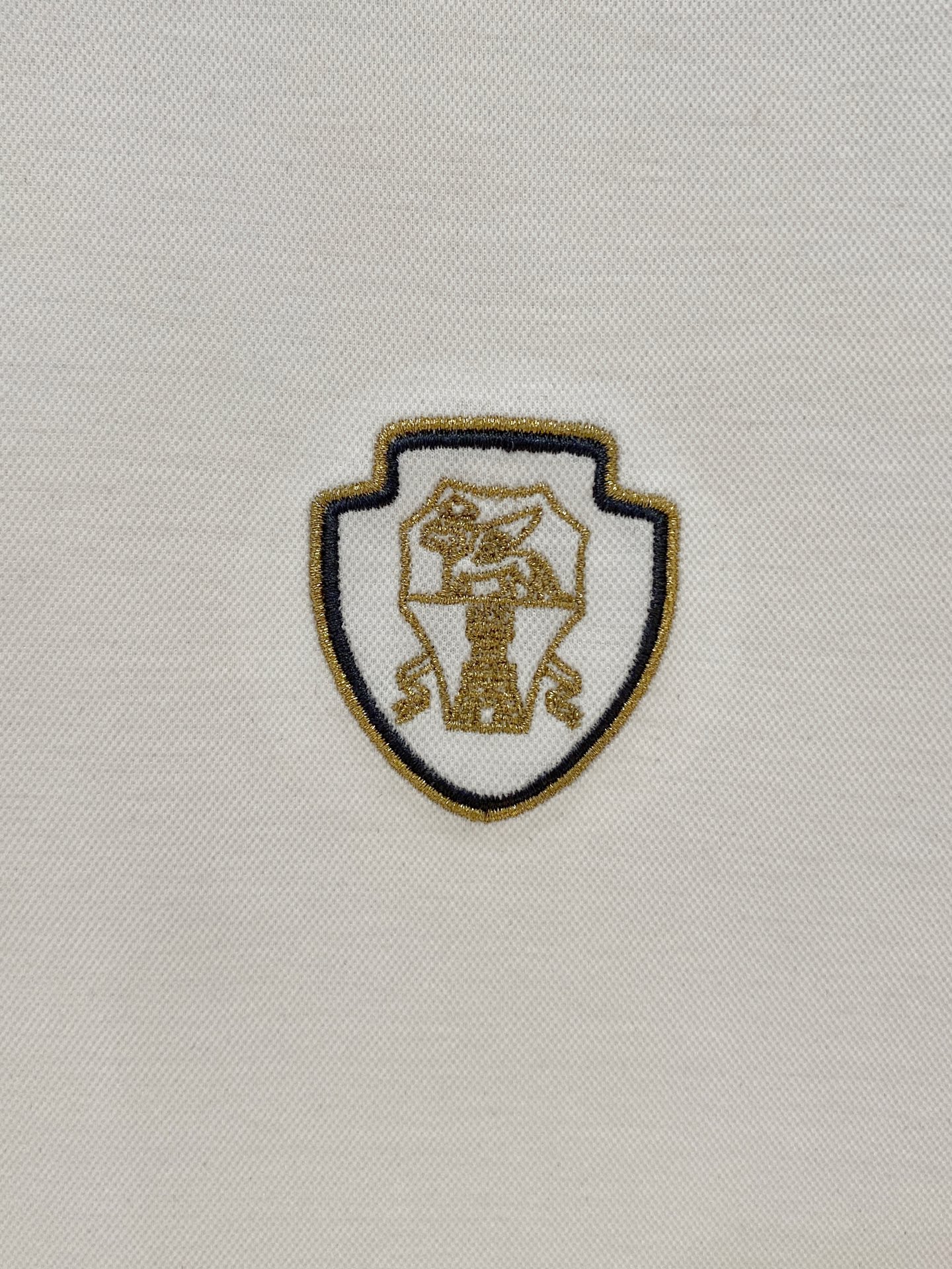  
bC夏季新品翻领Polo短袖
时尚单品设计，更加时尚舒适，高标准定制，上身非常有型，奢华品牌经典LO