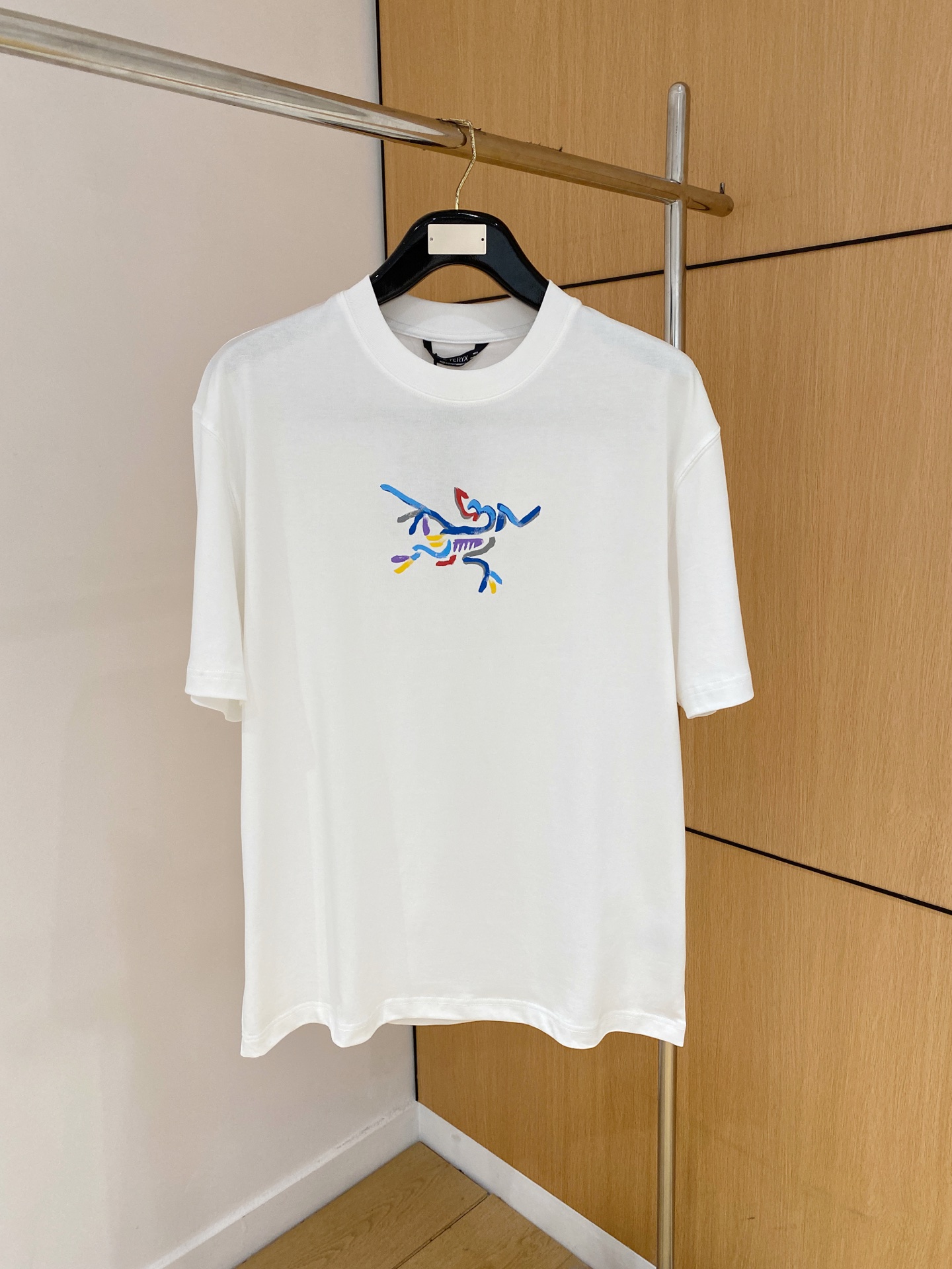 NO:448930,.Shangxinniao 25 ​​SS Xinjiang long velvet cotton, comfortable and skin-friendly upper body, pure cotton texture, classic and versatile black and white, code M-3Xl,,alexander wang19860909.上新鸟 25 SS 新疆长绒棉 上身舒适亲肤 纯棉质感 经典百搭 黑白 码数M-3Xl,,alexander wang,Men's clothing