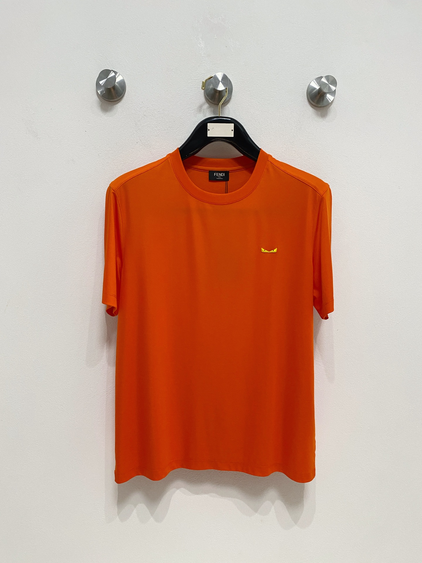  芬迪 2025春夏新款首发专柜最新款圆领短袖 高端订制 设计前卫时尚！品牌logo重工艺设计 高端定制