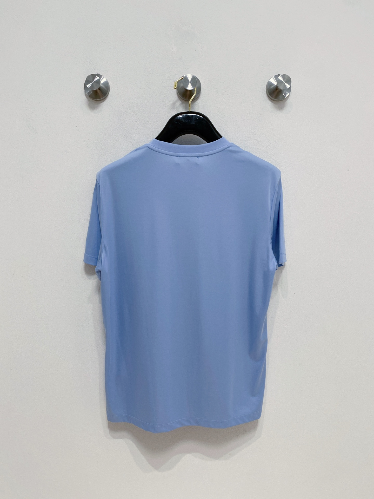  范思哲  2025春夏新款首发专柜最新款圆领短袖 高端订制 设计前卫时尚！品牌logo重工艺设计 高端