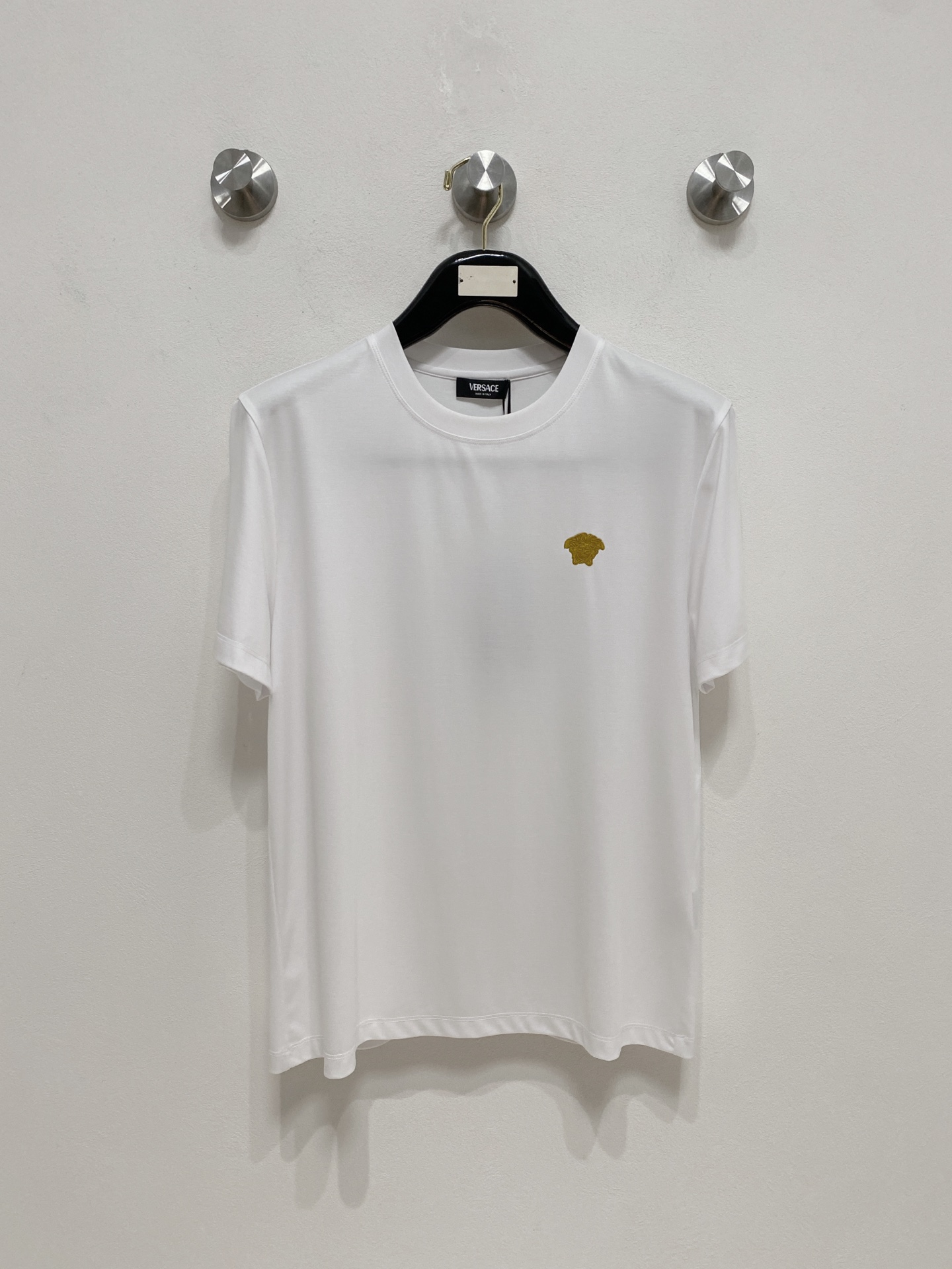  范思哲 2025春夏新款首发专柜最新款圆领短袖 高端订制 设计前卫时尚！品牌logo重工艺设计 高端定