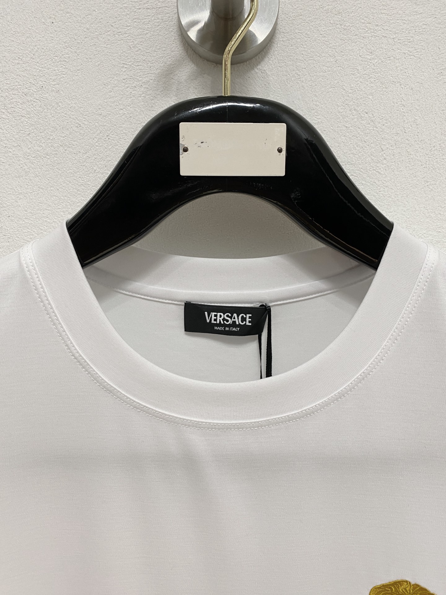  范思哲 2025春夏新款首发专柜最新款圆领短袖 高端订制 设计前卫时尚！品牌logo重工艺设计 高端定