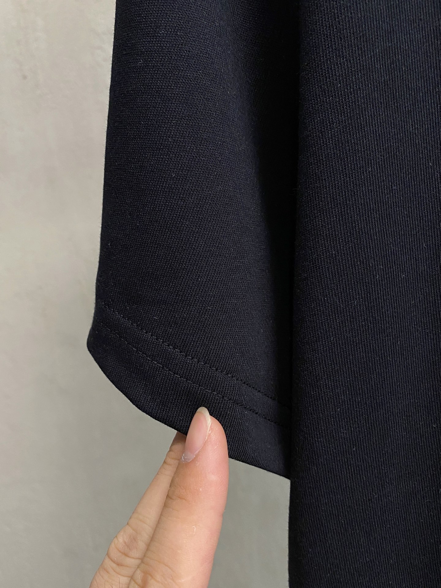  巴宝*Burberry 25SS春夏新款首发专柜最新款短袖圆领T恤 高端订制 设计前卫时尚！品牌log