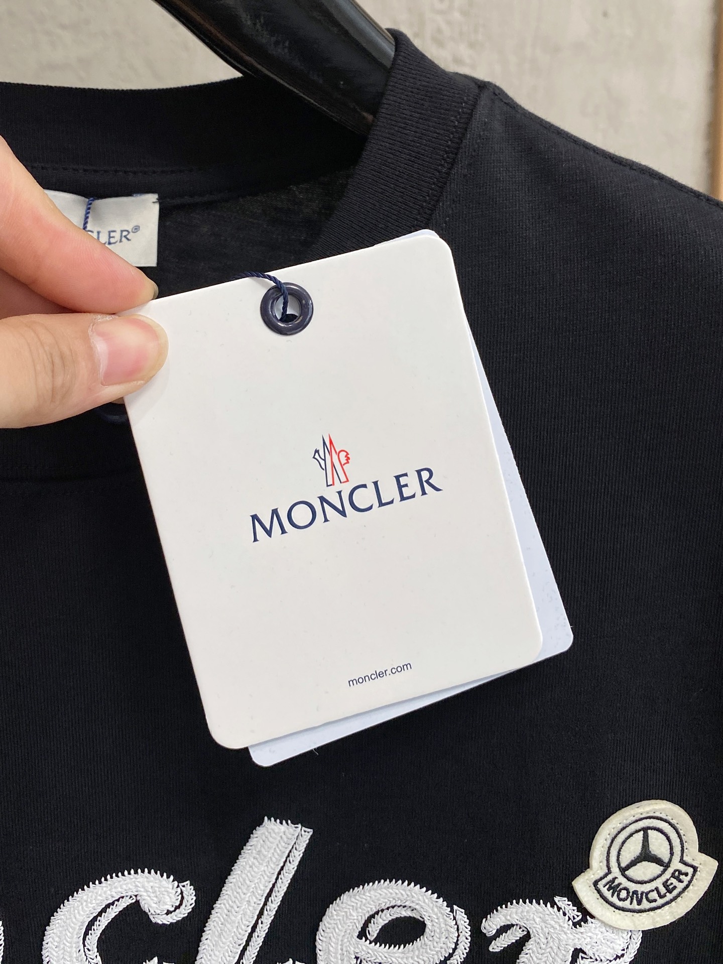  蒙*Moncler 25SS春夏新款首发专柜最新款短袖圆领T恤 高端订制 设计前卫时尚！品牌logo重