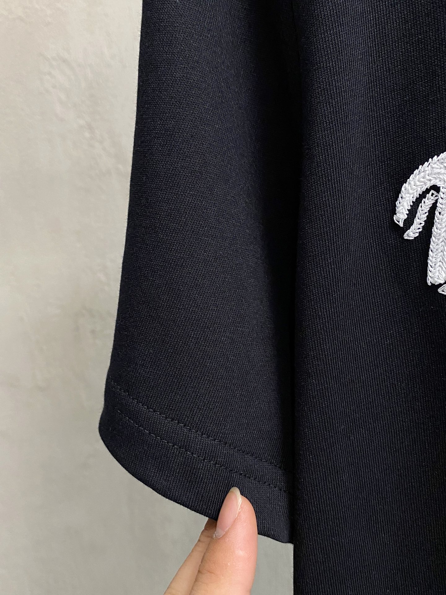  蒙*Moncler 25SS春夏新款首发专柜最新款短袖圆领T恤 高端订制 设计前卫时尚！品牌logo重