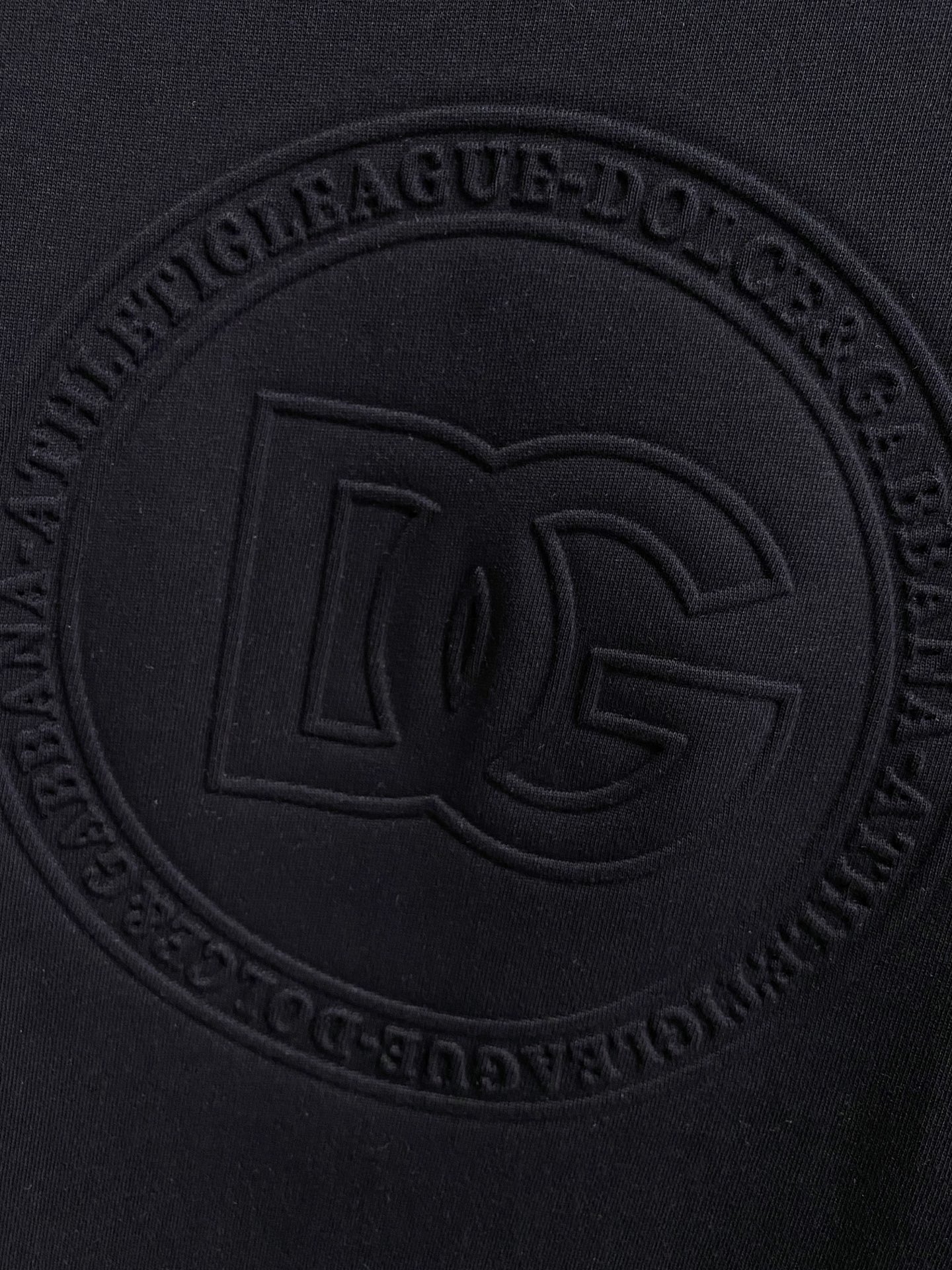  杜嘉班*D&G 25SS春夏新款首发专柜最新款短袖圆领T恤 高端订制 设计前卫时尚！品牌logo重工艺