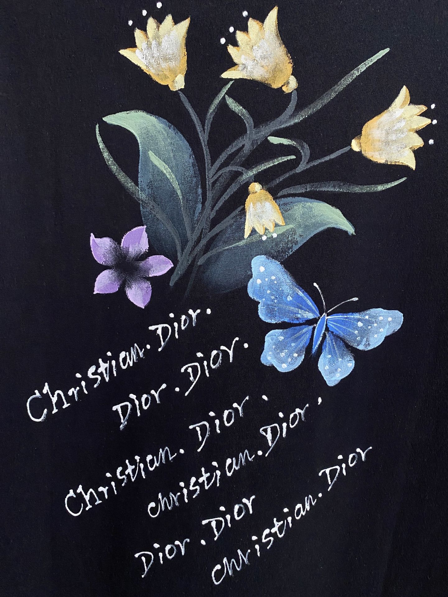  迪*DIOR 25SS春夏新款首发专柜最新款短袖圆领T恤 手绘高端订制 设计前卫时尚！品牌logo重工