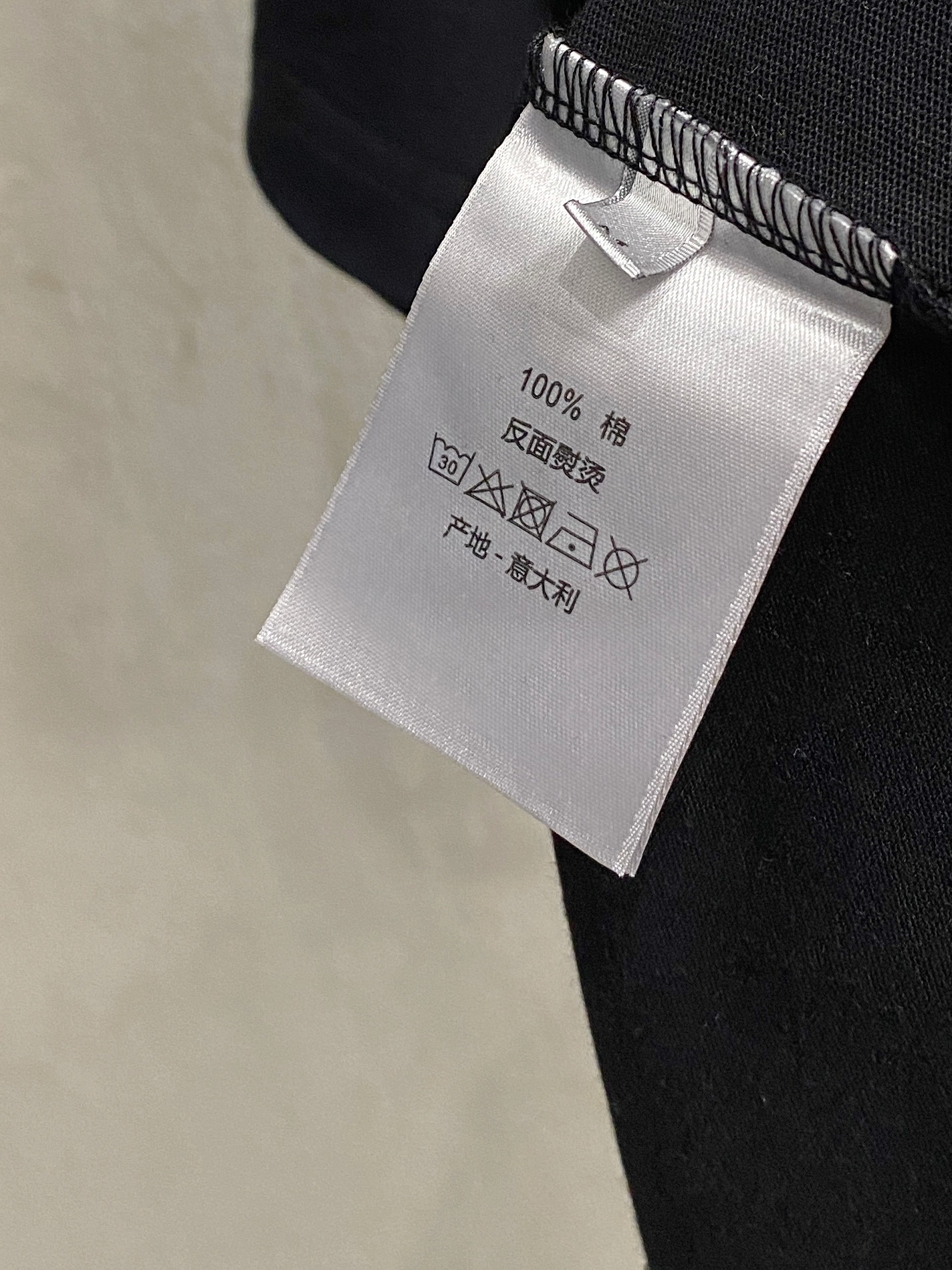  迪*DIOR 25SS春夏新款首发专柜最新款短袖圆领T恤 手绘高端订制 设计前卫时尚！品牌logo重工