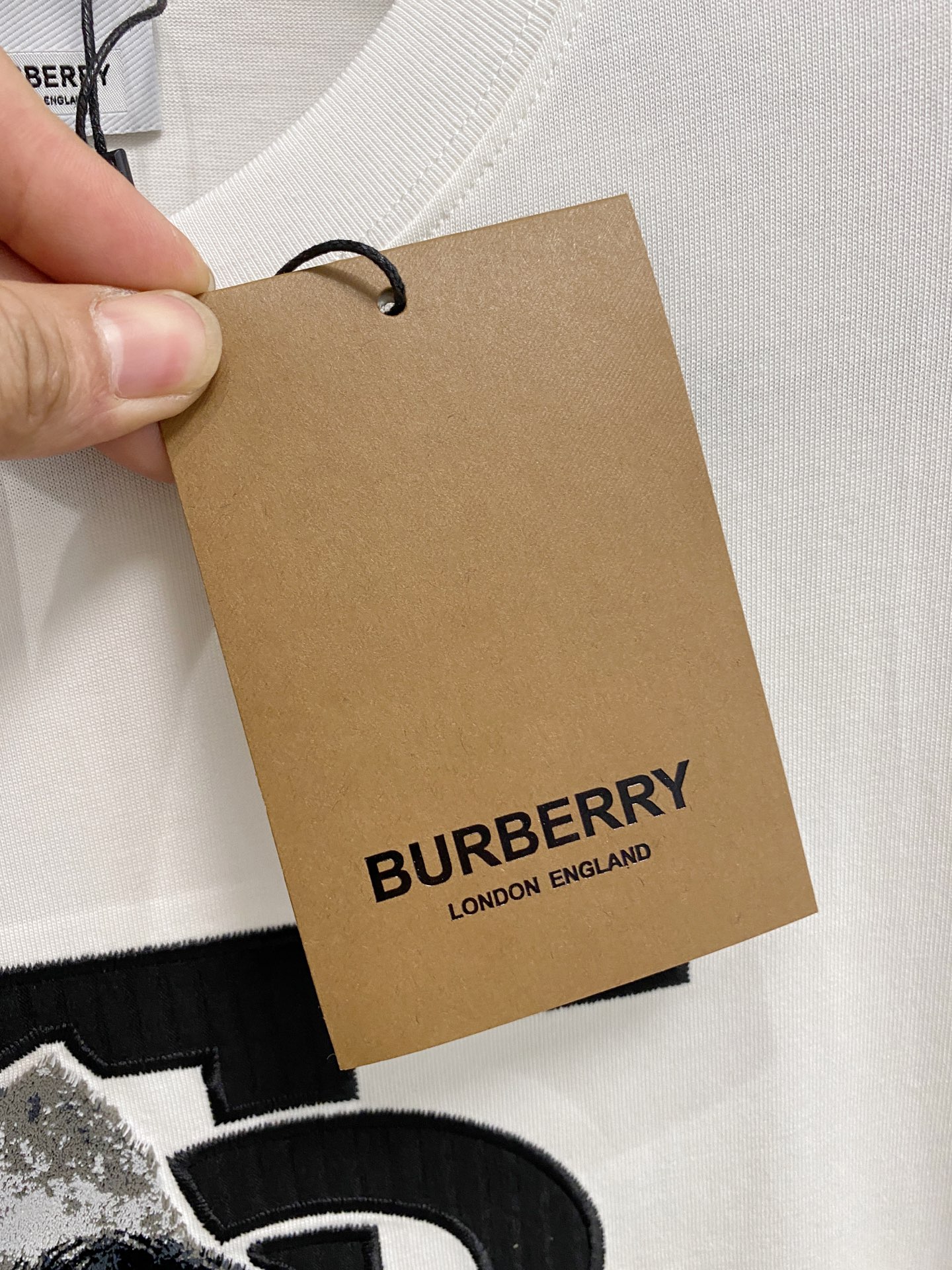  巴宝*Burberry 25SS春夏新款首发专柜最新款短袖圆领T恤 高端订制 设计前卫时尚！品牌log
