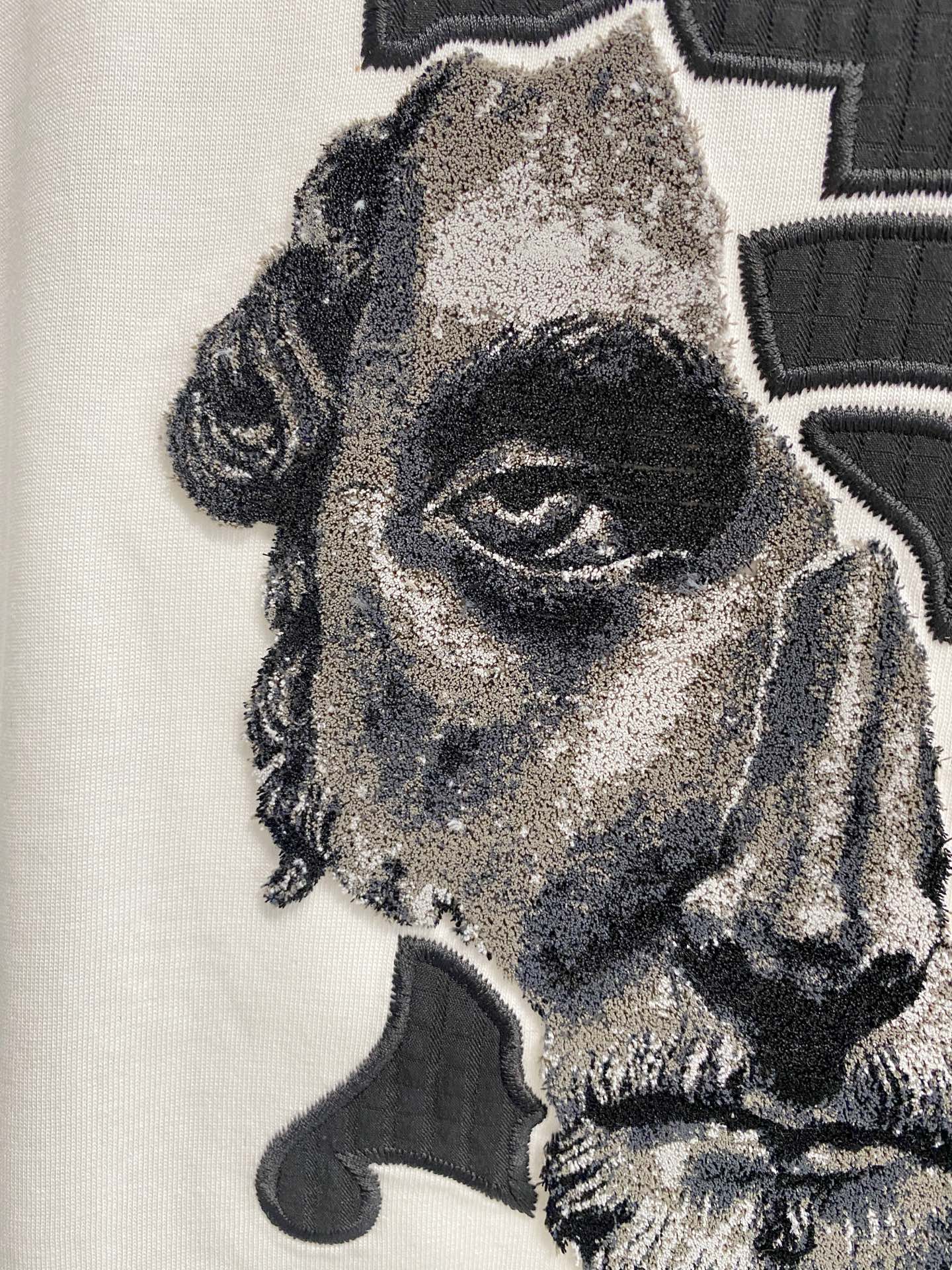  巴宝*Burberry 25SS春夏新款首发专柜最新款短袖圆领T恤 高端订制 设计前卫时尚！品牌log