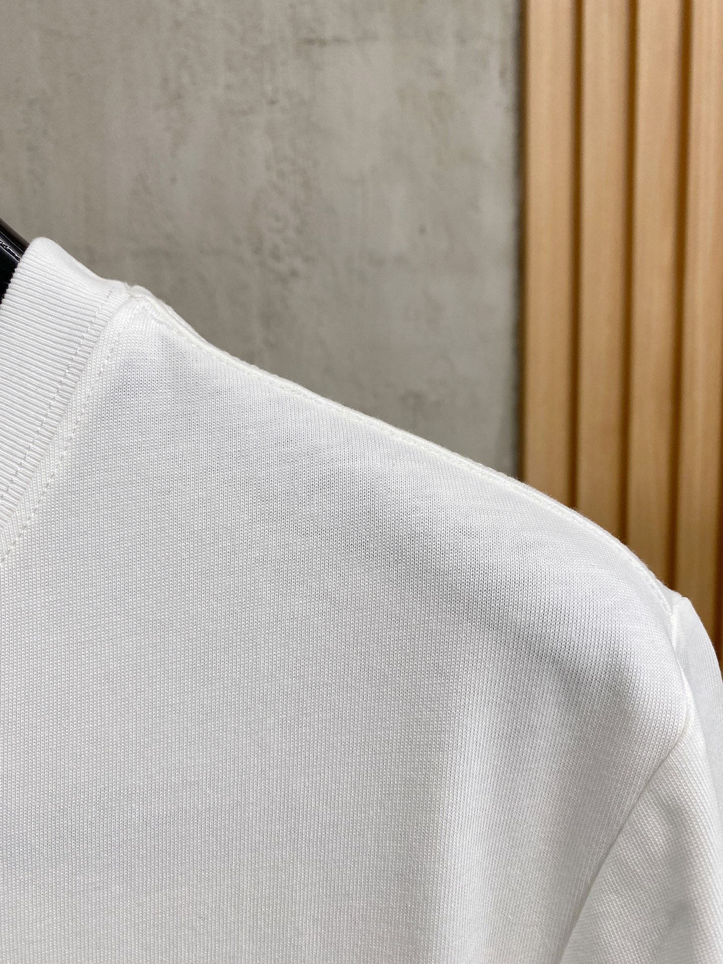  蒙*Moncler 25SS春夏新款首发专柜最新款短袖圆领T恤 高端订制 设计前卫时尚！品牌logo重