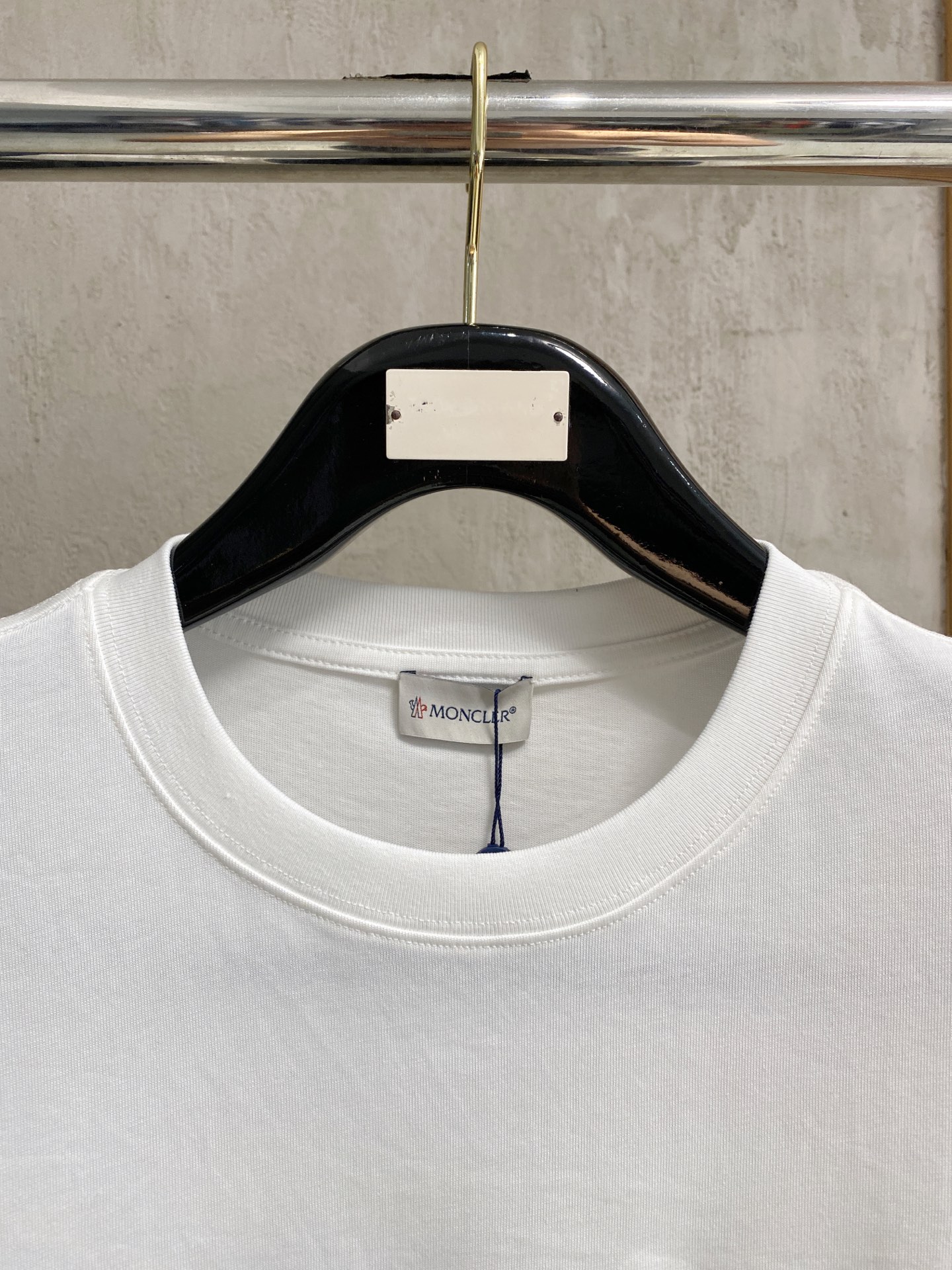  蒙*Moncler 25SS春夏新款首发专柜最新款短袖圆领T恤 高端订制 设计前卫时尚！品牌logo重