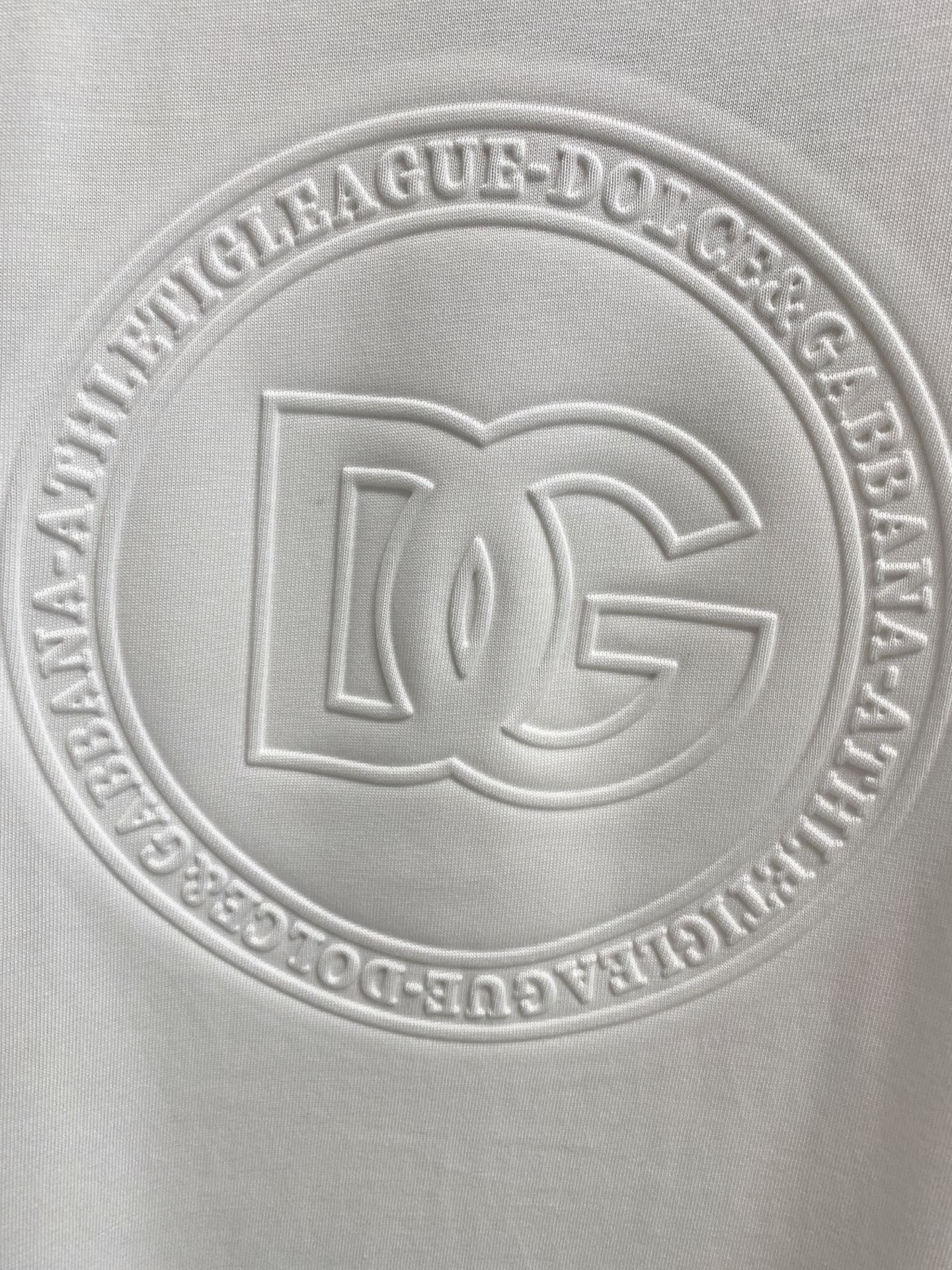  杜嘉班*D&G 25SS春夏新款首发专柜最新款短袖圆领T恤 高端订制 设计前卫时尚！品牌logo重工艺