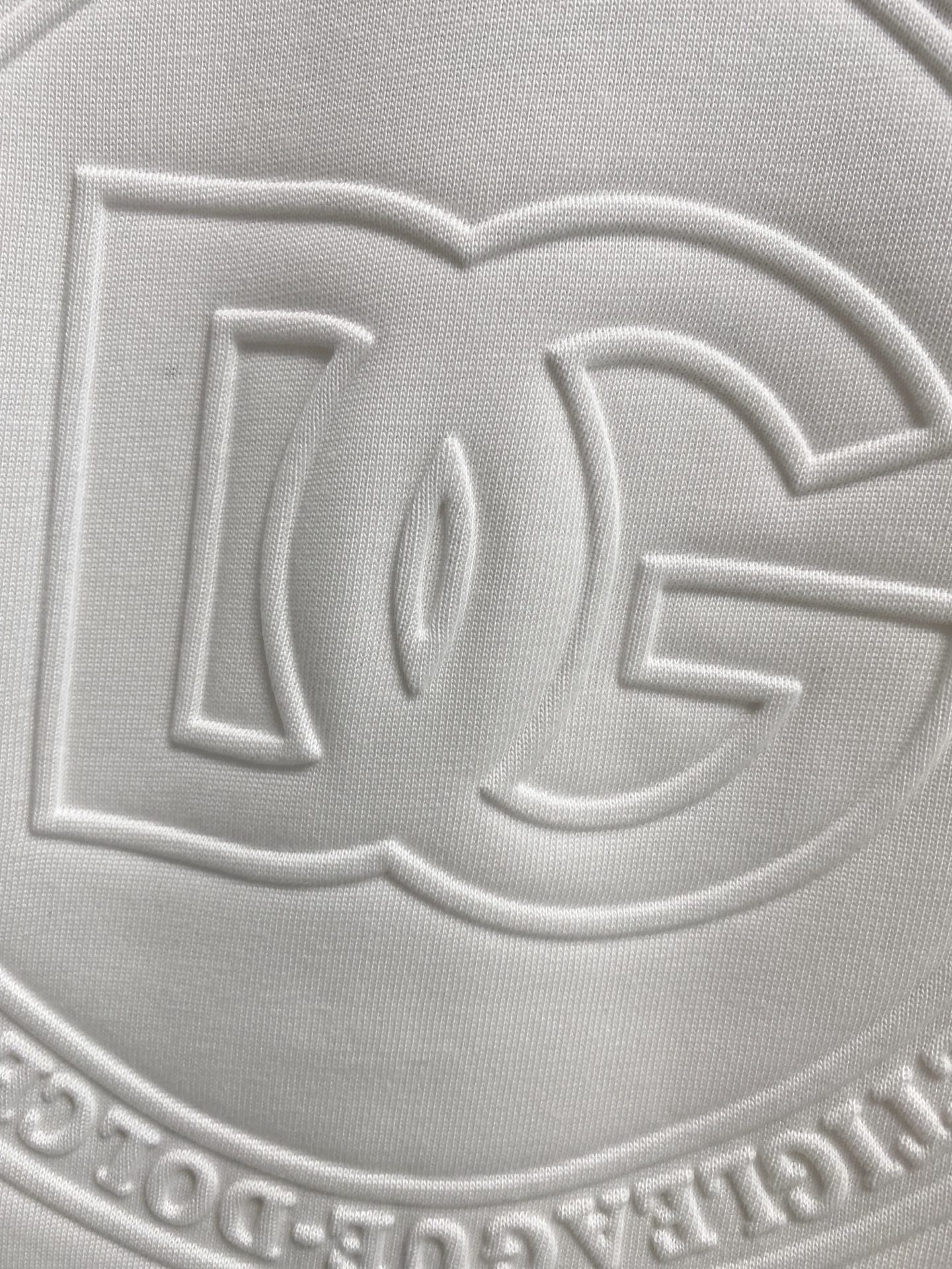  杜嘉班*D&G 25SS春夏新款首发专柜最新款短袖圆领T恤 高端订制 设计前卫时尚！品牌logo重工艺