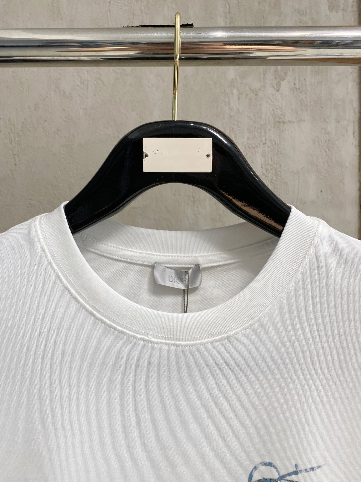  迪*DIOR 25SS春夏新款首发专柜最新款短袖圆领T恤 手绘高端订制 设计前卫时尚！品牌logo重工