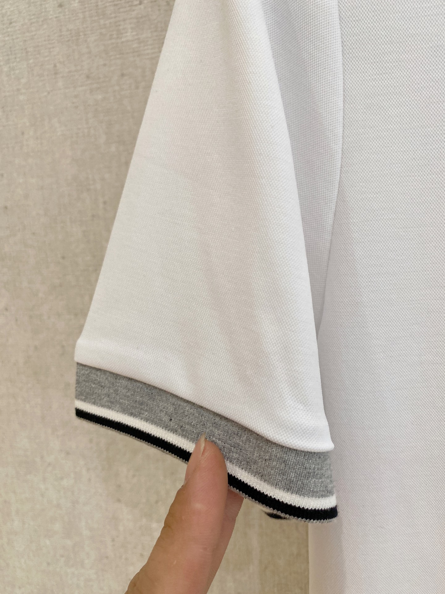 Brunello Cucinelli Summer Polo Shirt, Short Sleeve, Classic Logo, Comfortable Fabric 8 i1749135014662 2222 0 6