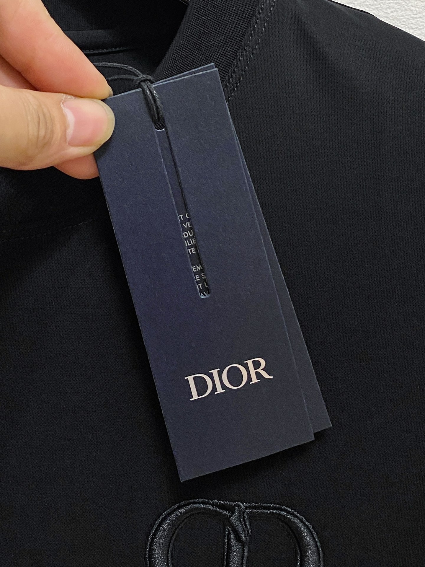  迪奥 顶级品质 2025款新品短袖！精选100支双面丝光棉面料，手感柔软。顶级进口私货，时尚设计潮流短