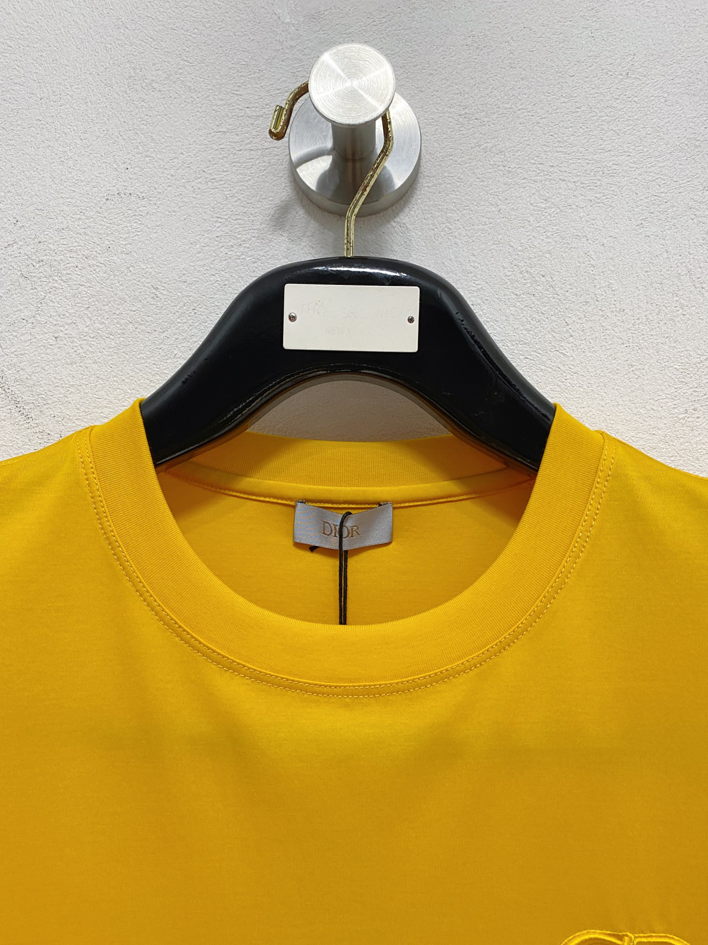  迪奥 顶级品质 2025款新品短袖！精选100支双面丝光棉面料，手感柔软。顶级进口私货，时尚设计潮流短