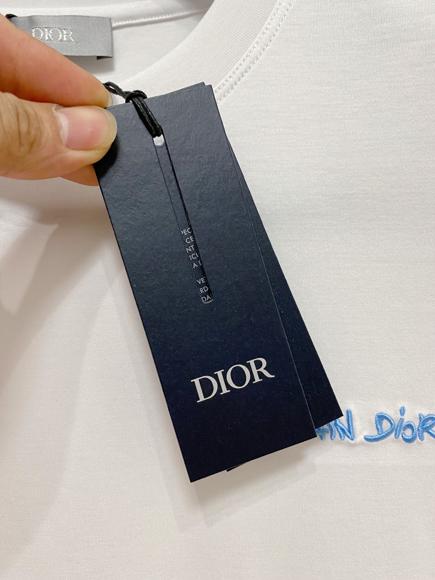  迪奥 顶级品质 2025款新品短袖！精选100支双面丝光棉面料，手感柔软。顶级进口私货，时尚设计潮流短
