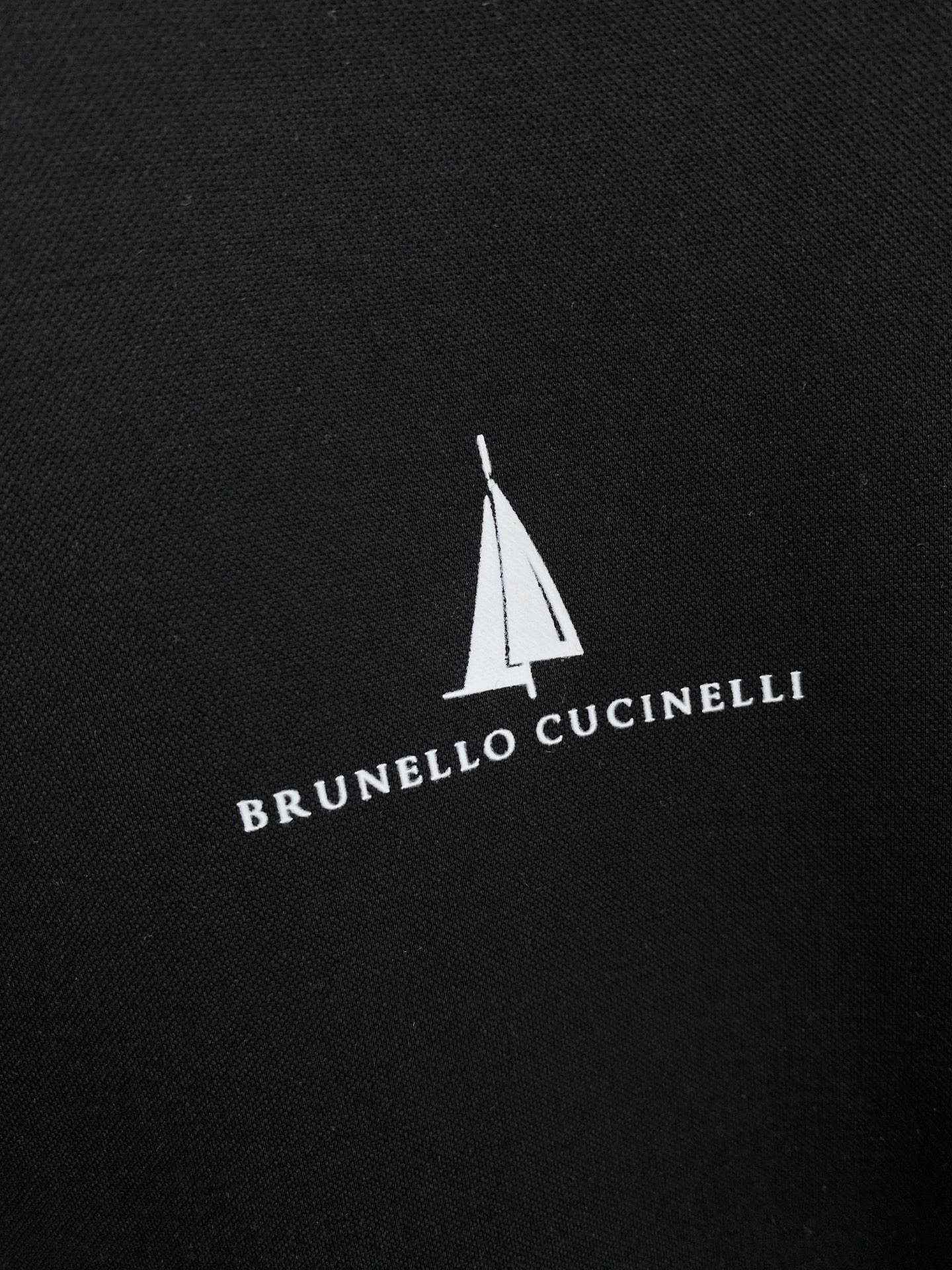 Title: BC’s Classic Business Leisure T-shirt for Rich and New Guests Summary: BC offers a classic T-shirt for business leisure, featuring a clean design, silky cotton fabric, and various colors and - 图片 4