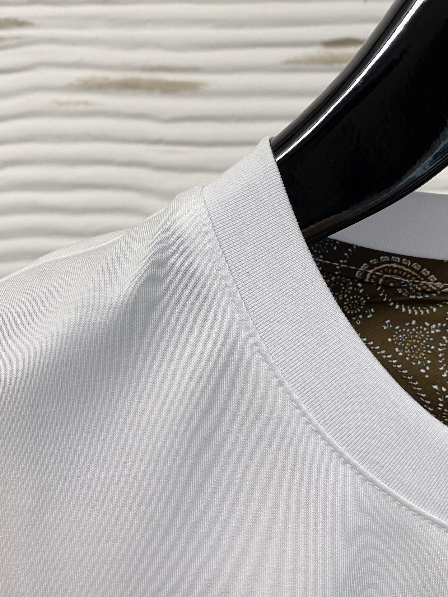 Classic Business Leisure T-Shirt with Silky Cotton Fabric and Clean Design - 图片 6