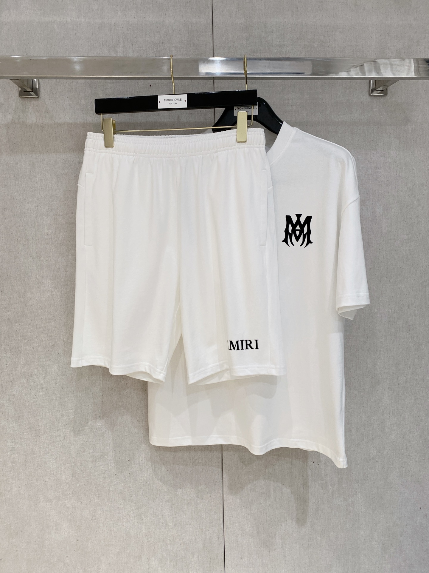 “330g Heavy-Pound T-Shirts Suit for Men and Women | Black & White Colors | S-XL Sizes” - 图片 5