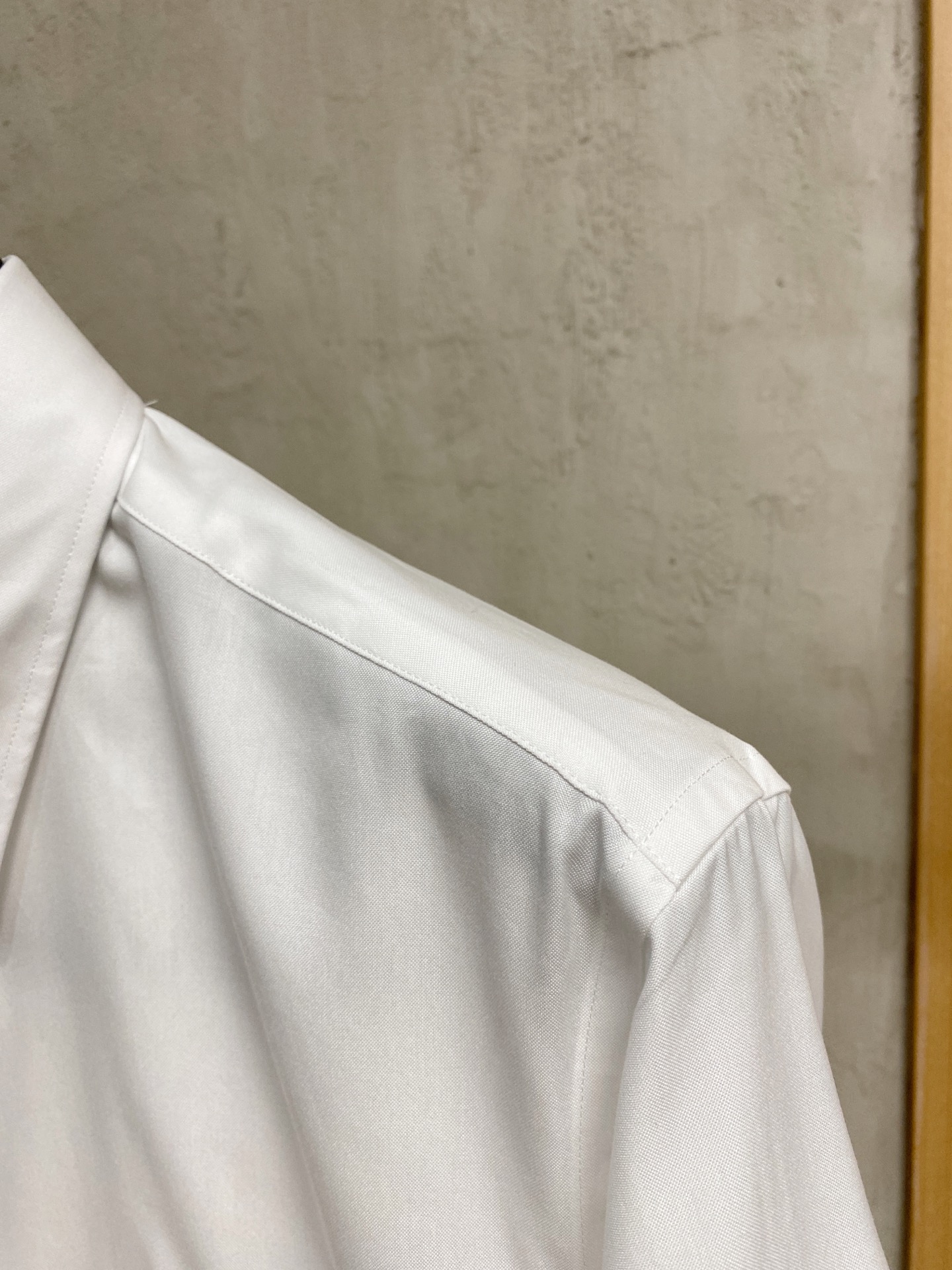 强势上新，新款不断！！！新款衬衫，高级面料高级做工，顶级品质！！！S一XXLS穿125左右m穿140左右