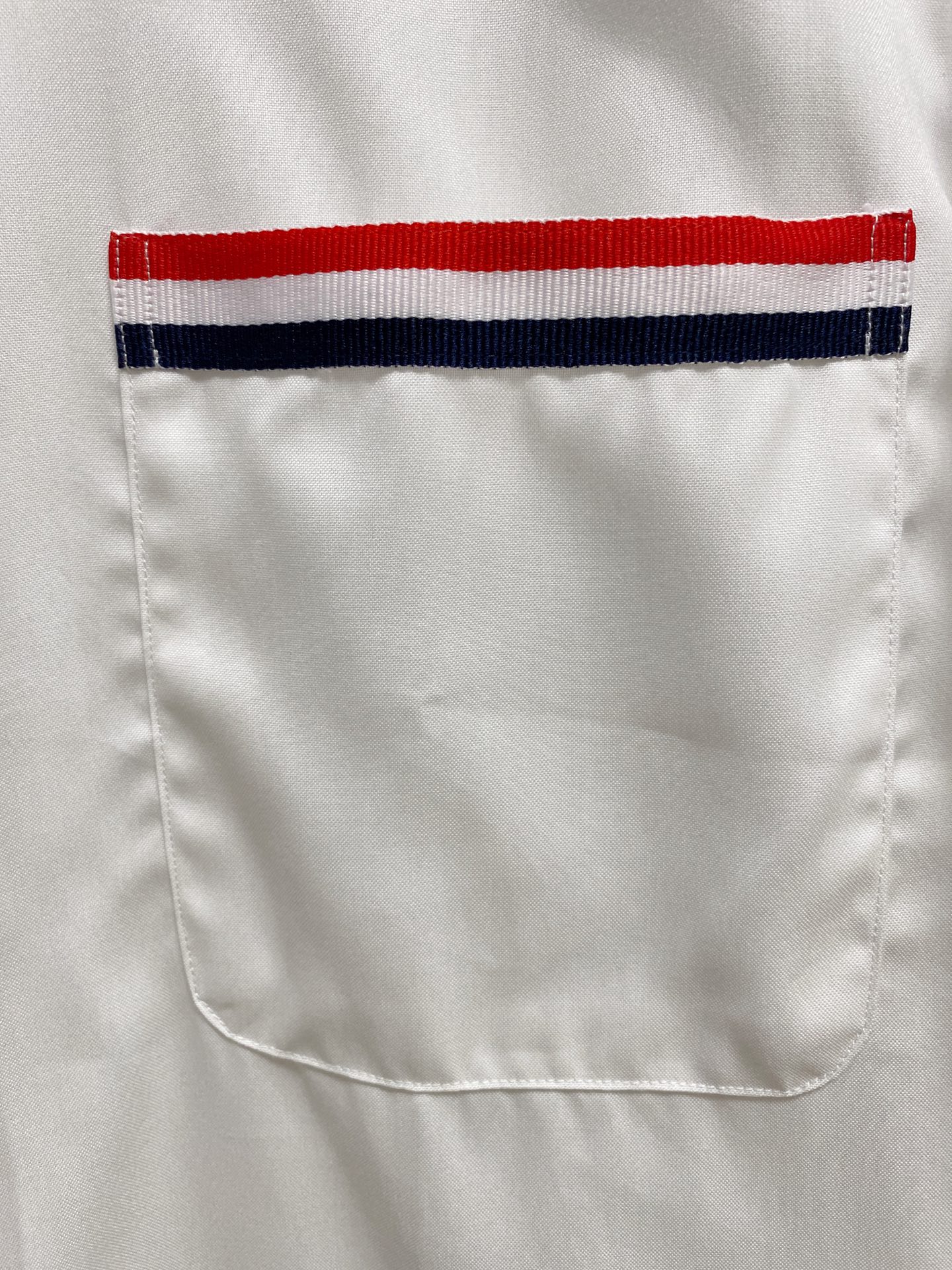 强势上新，新款不断！！！新款衬衫，高级面料高级做工，顶级品质！！！S一XXLS穿125左右m穿140左右