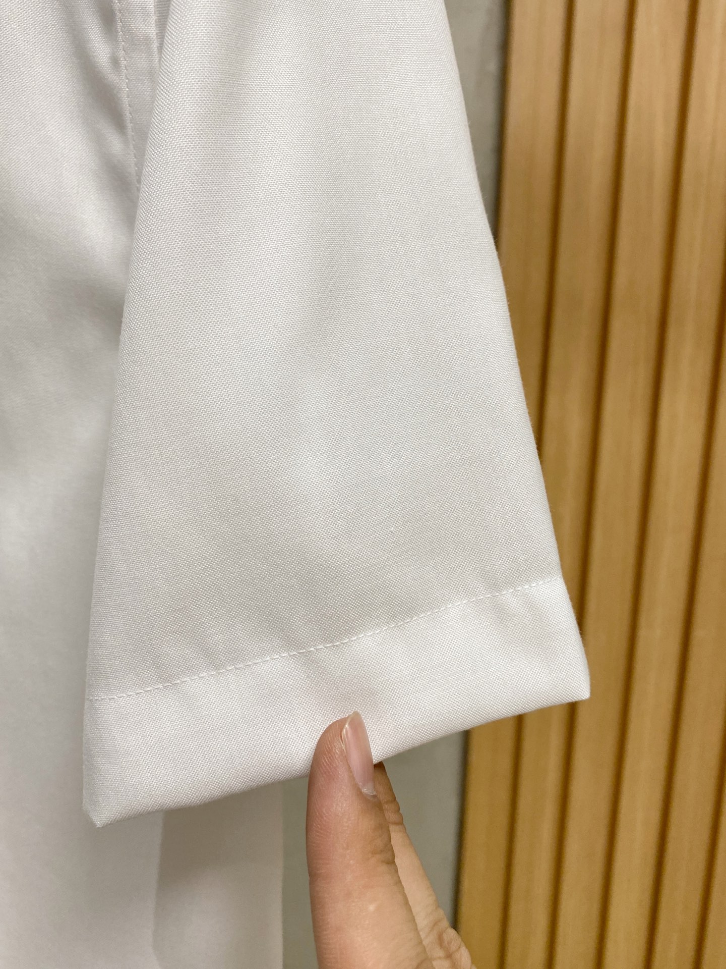 强势上新，新款不断！！！新款衬衫，高级面料高级做工，顶级品质！！！S一XXLS穿125左右m穿140左右