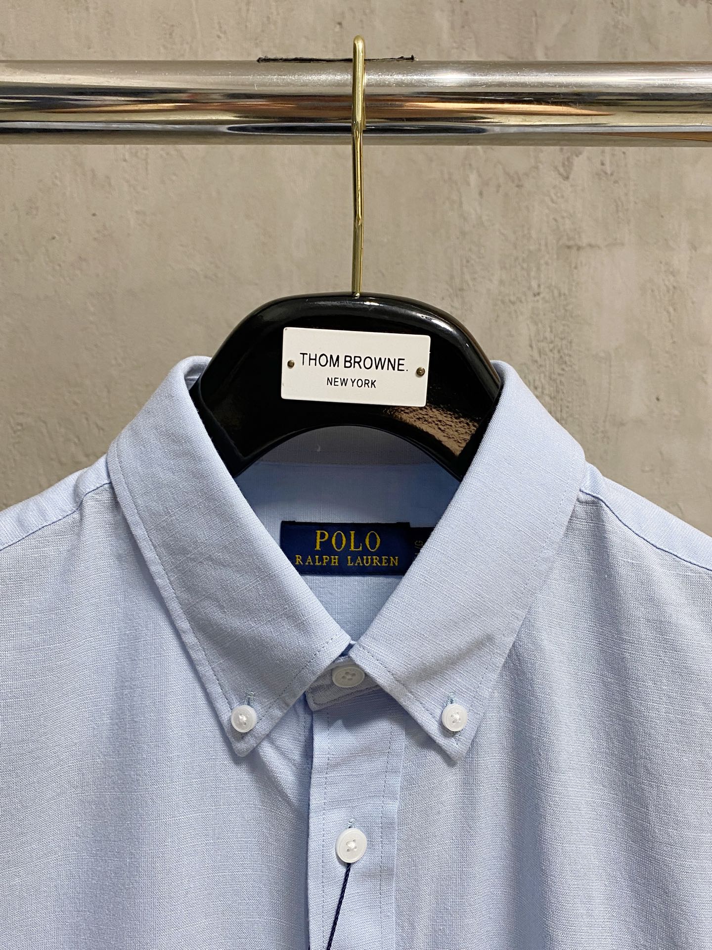 强势上新，新款不断！！！新款衬衫，高级面料高级做工，顶级品质！！！S一XXLS穿125左右m穿140左右