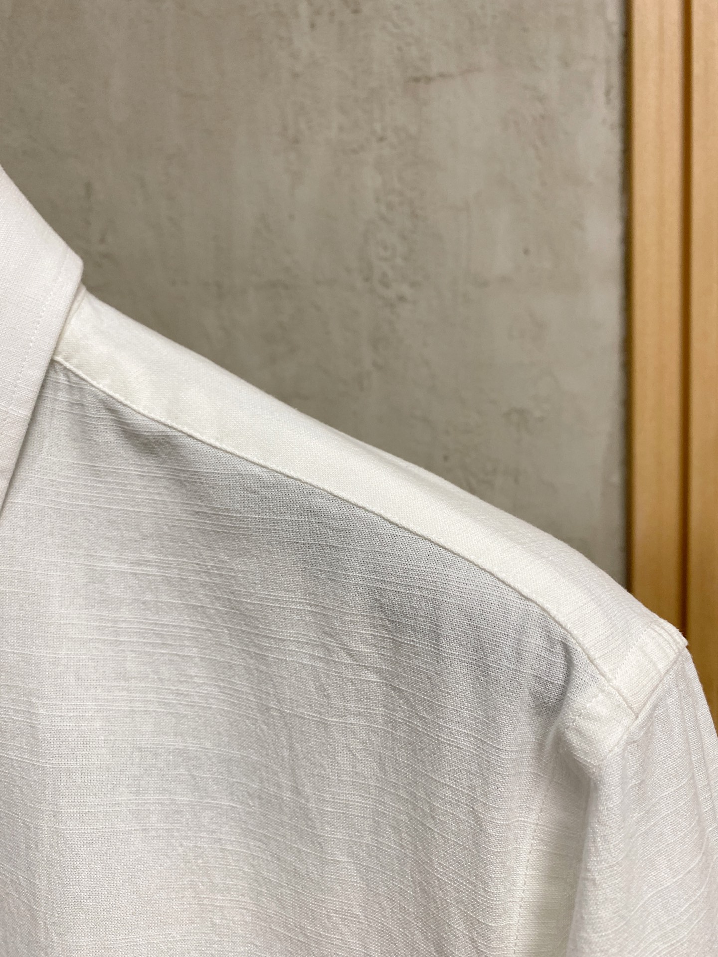 P，P轻盈雅致，短袖衬衫——25年春夏日里的温柔守候短袖衬衫，臻品定制系列的材质、精湛的工艺细节和卓越的