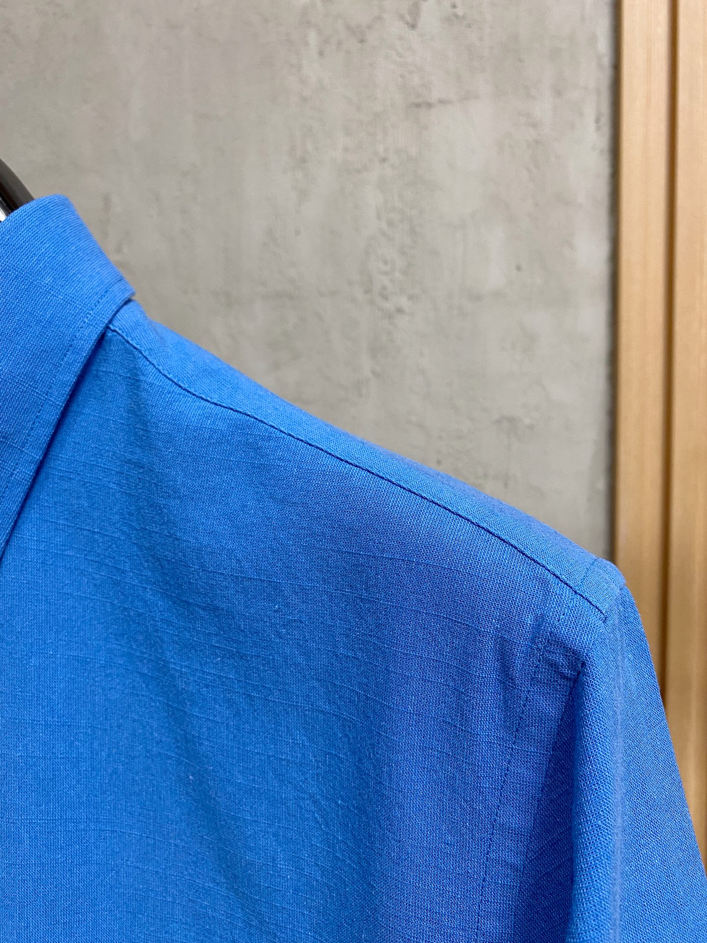 P，P轻盈雅致，短袖衬衫——25年春夏日里的温柔守候短袖衬衫，臻品定制系列的材质、精湛的工艺细节和卓越的