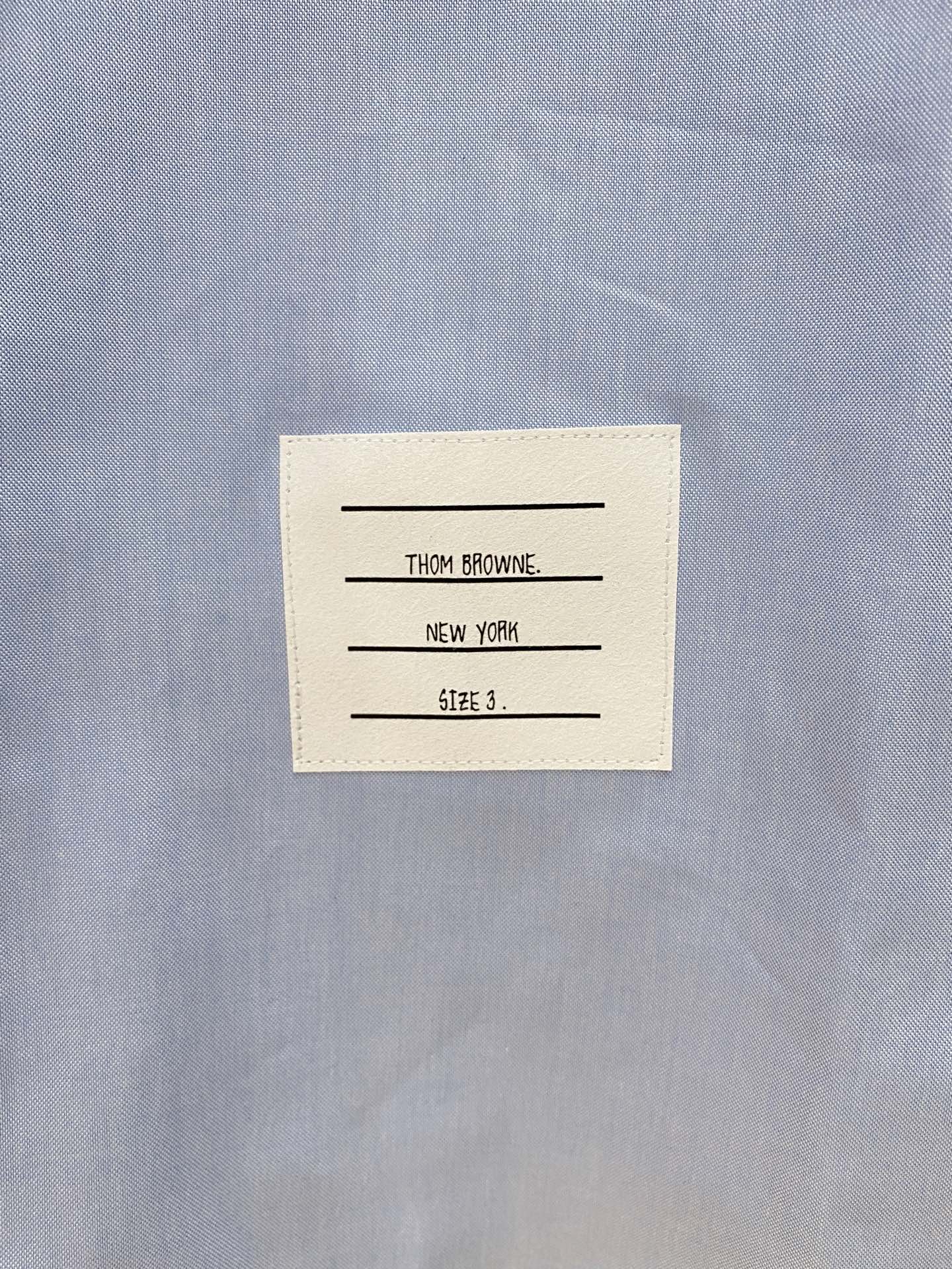P，P轻盈雅致，短袖衬衫——25年春夏日里的温柔守候短袖衬衫，臻品定制系列的材质、精湛的工艺细节和卓越的