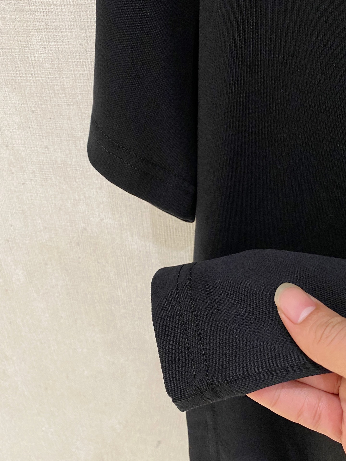 🌾退换# 巴宝*Burberry 春夏新款首发专柜最新款短袖圆领T恤 高端订制 设计前卫时尚！品牌log