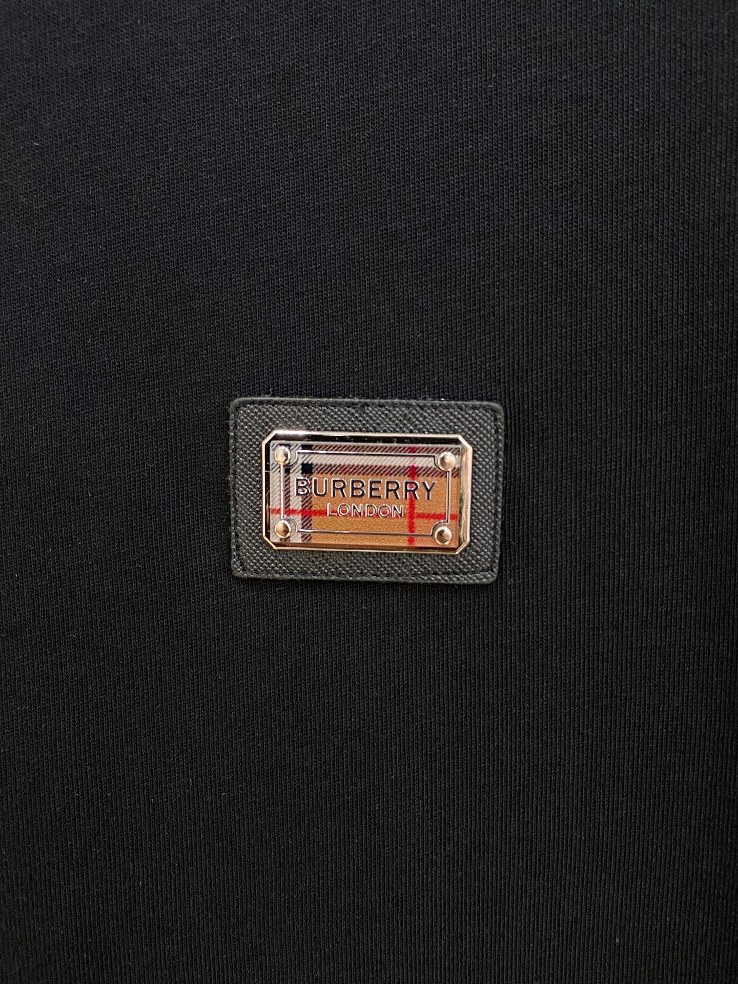 🌾退换# 巴宝*Burberry 春夏新款首发专柜最新款短袖圆领T恤 高端订制 设计前卫时尚！品牌log