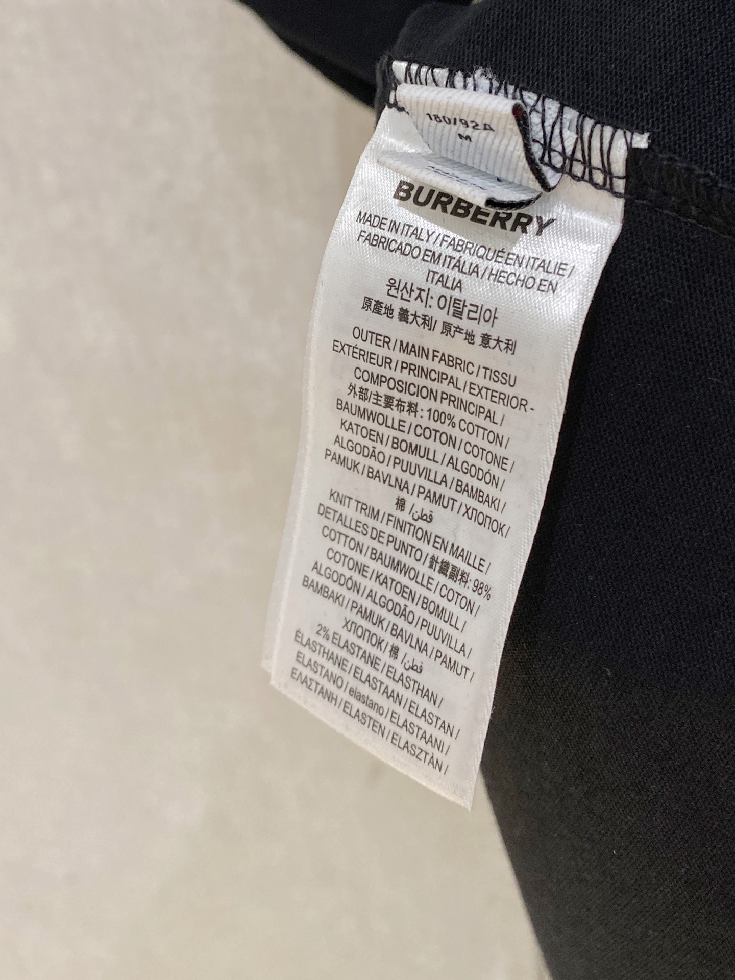 🌾退换# 巴宝*Burberry 春夏新款首发专柜最新款短袖圆领T恤 高端订制 设计前卫时尚！品牌log