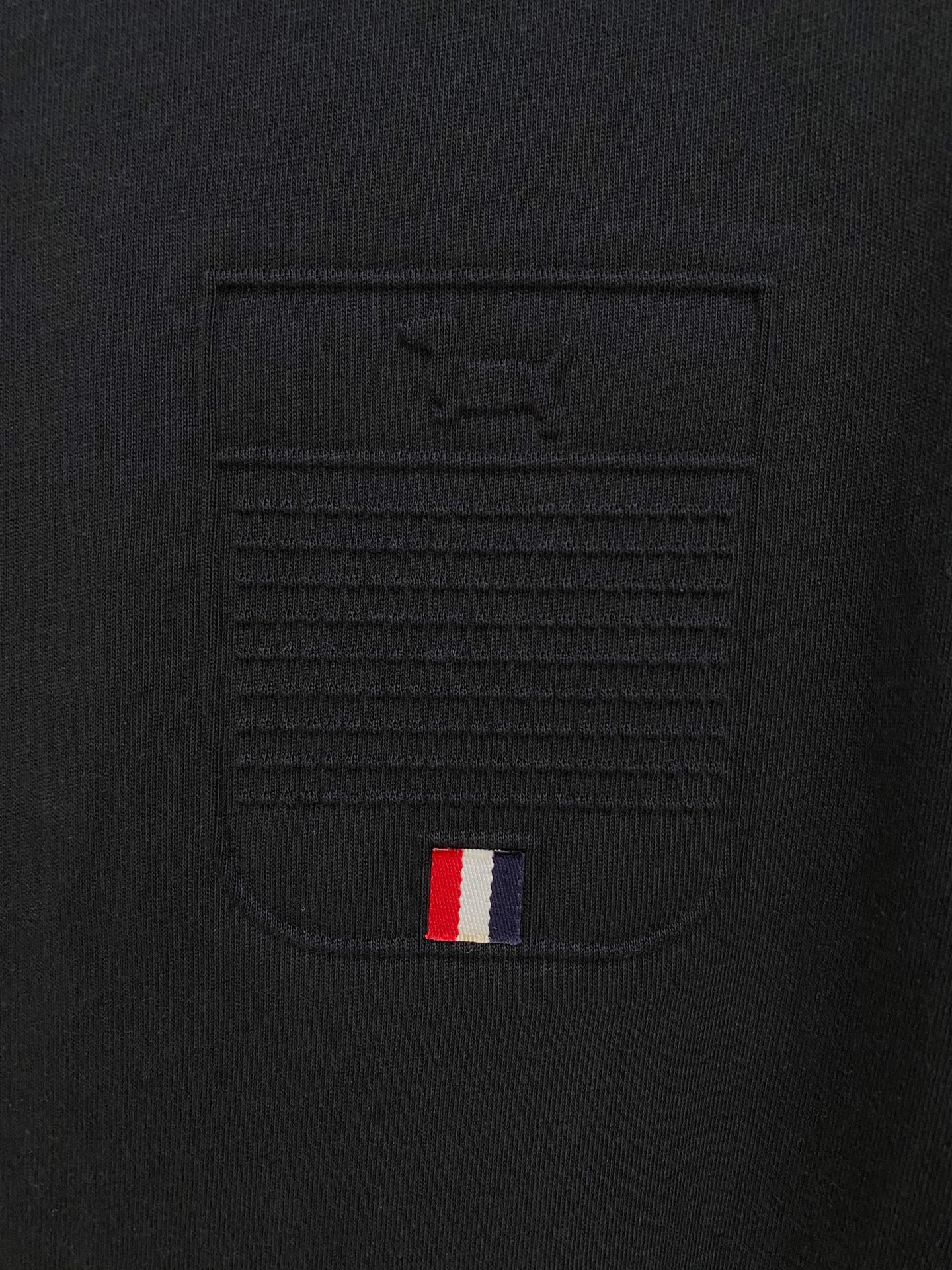 🌾退换# THOM BROWNE 春夏新款首发专柜最新款短袖圆领T恤 高端订制 设计前卫时尚！品牌log