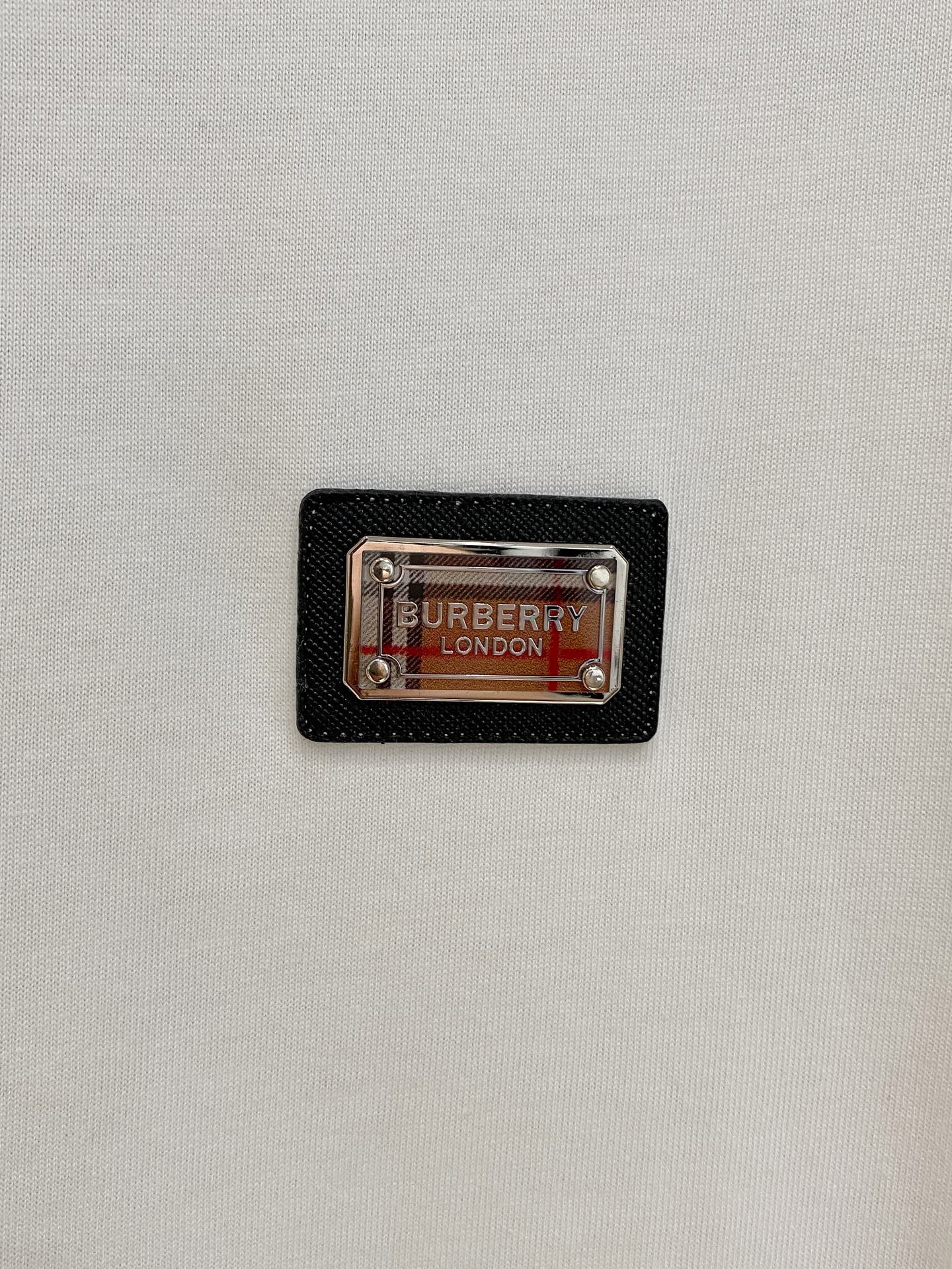 🌾退换# 巴宝*Burberry 春夏新款首发专柜最新款短袖圆领T恤 高端订制 设计前卫时尚！品牌log