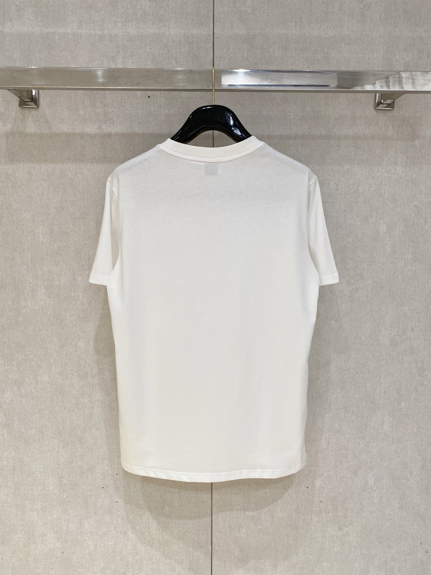 🌾退换# 巴宝*Burberry 春夏新款首发专柜最新款短袖圆领T恤 高端订制 设计前卫时尚！品牌log