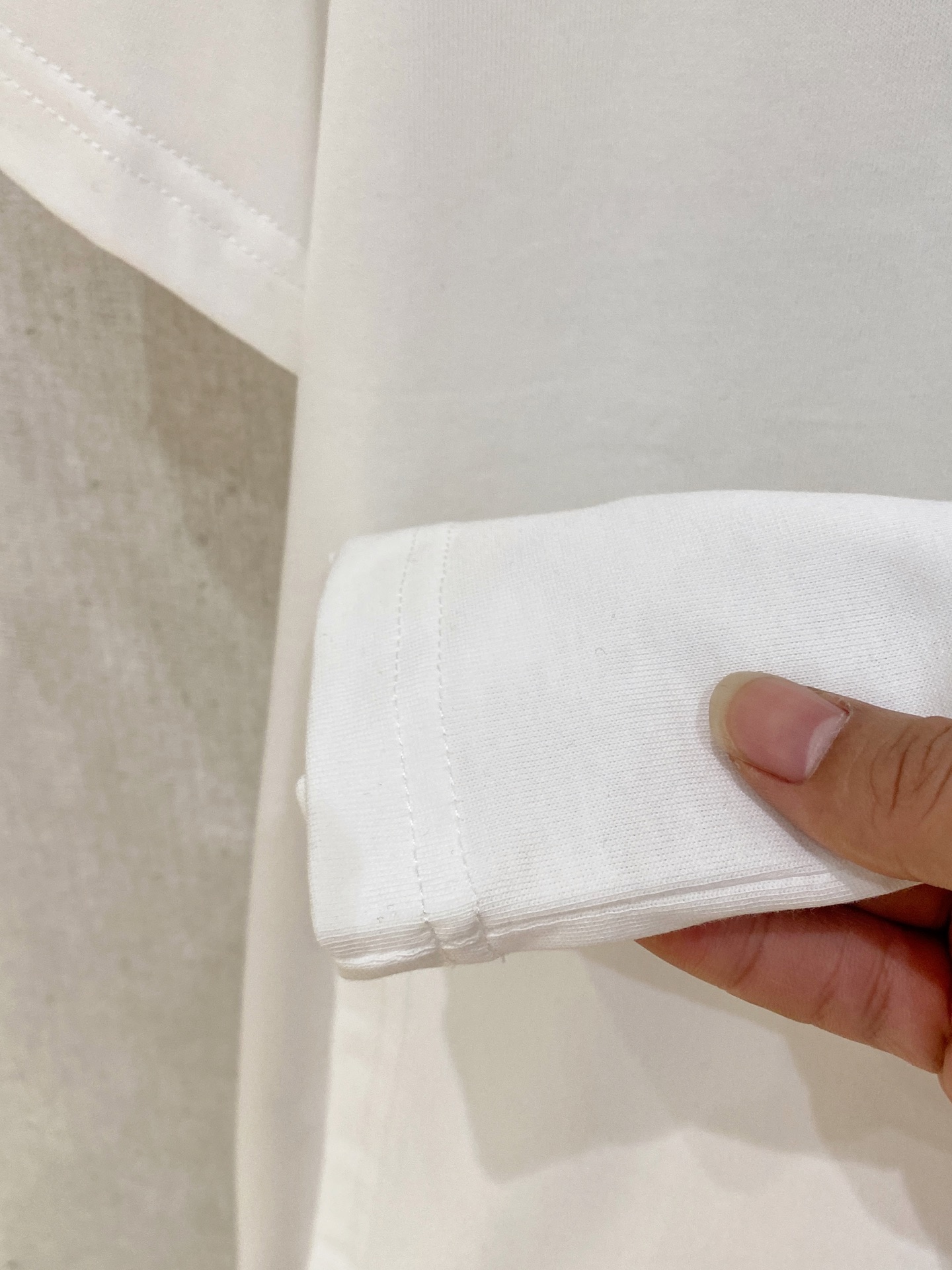 🌾退换# 巴宝*Burberry 春夏新款首发专柜最新款短袖圆领T恤 高端订制 设计前卫时尚！品牌log