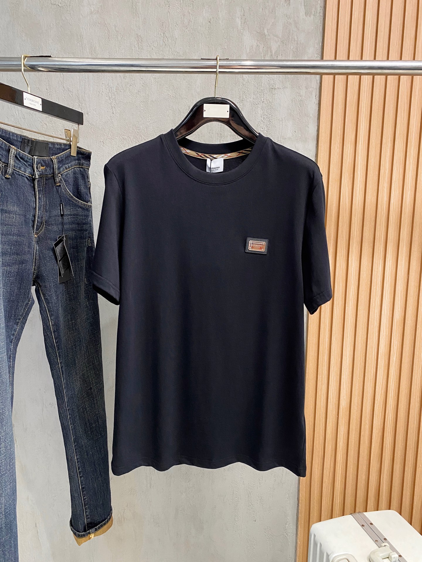 Burberry 25SS Men's Short Sleeve T-Shirt - Premium Cotton, White, Black 2 i1750259955506 3295 0 0