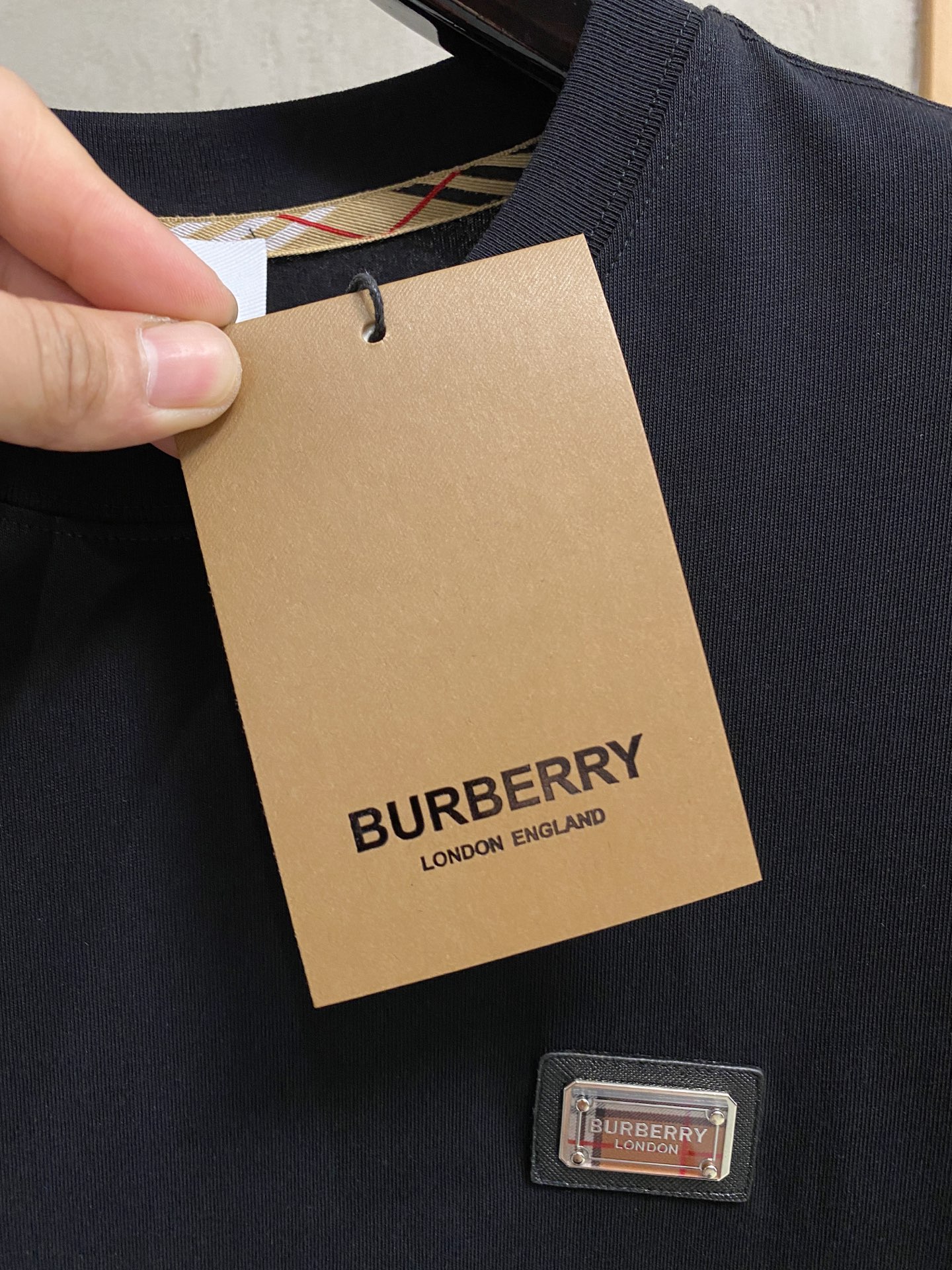 Burberry 25SS Men's Short Sleeve T-Shirt - Premium Cotton, White, Black 6 i1750259959154 7144 0 4