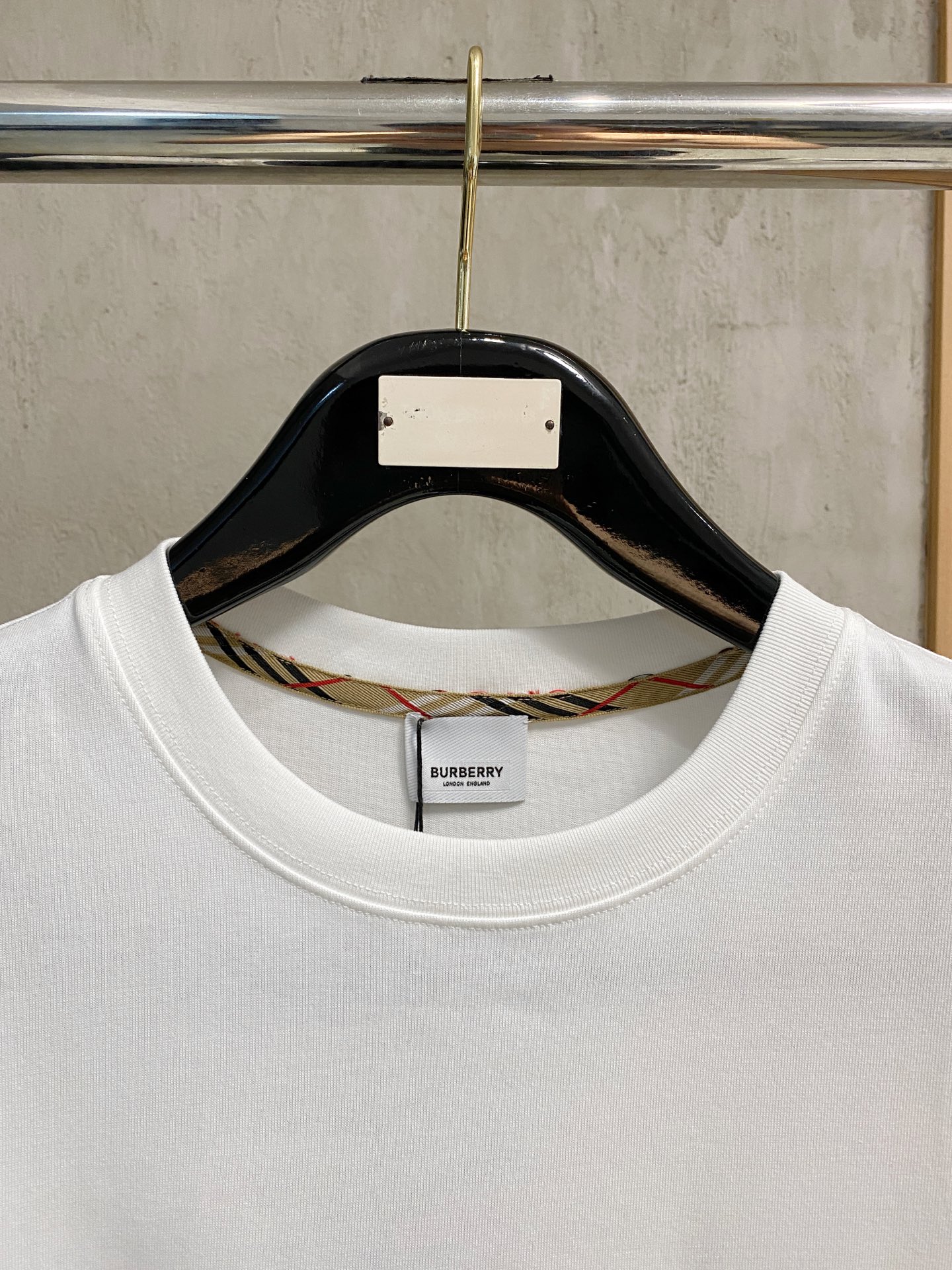 Burberry 25SS Crew Neck T-Shirt: Premium Fabric & Exquisite Logo Design 3 i1750260137352 3243 0 1