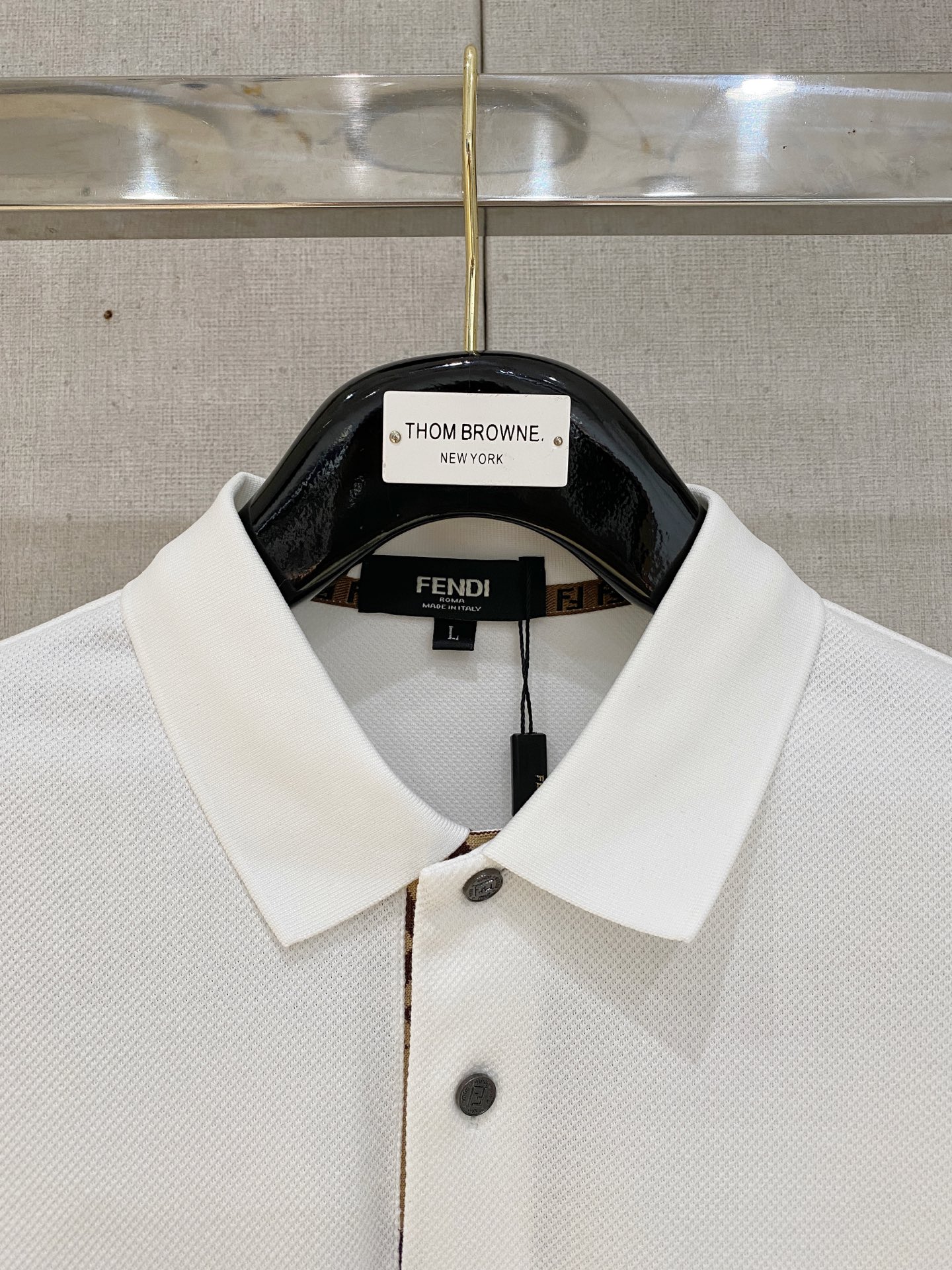 开春新品 芬迪 𝟏𝟎𝟎%新疆长绒棉 面料柔软舒适透气𝟮𝟬25 秋冬 限量款长袖Polo系列𝗦𝗜𝗭𝗘：𝗠-