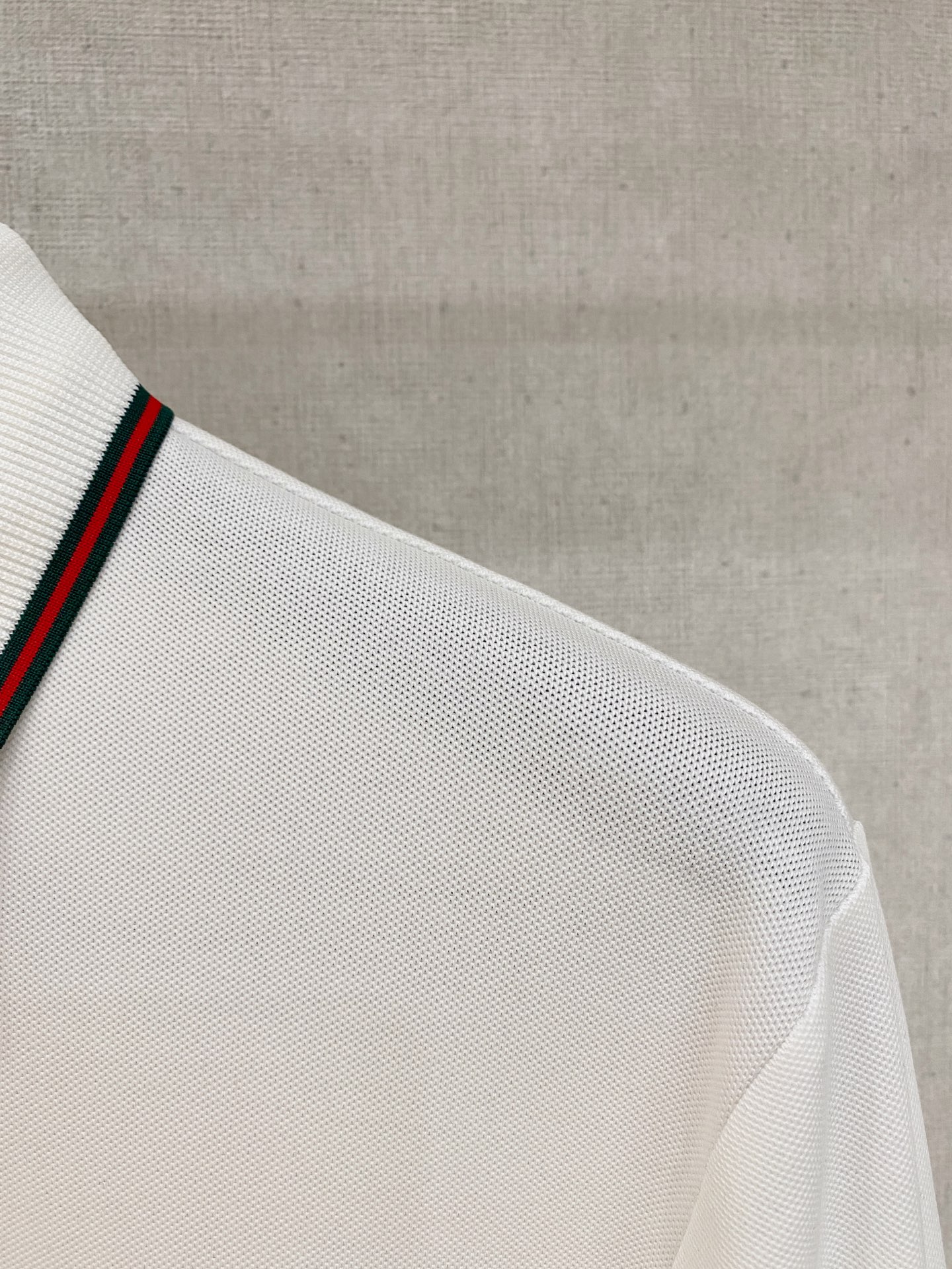 开春新品 古驰 𝟏𝟎𝟎%新疆长绒棉 面料柔软舒适透气𝟮𝟬25 秋冬 限量款长袖Polo系列𝗦𝗜𝗭𝗘：𝗠-