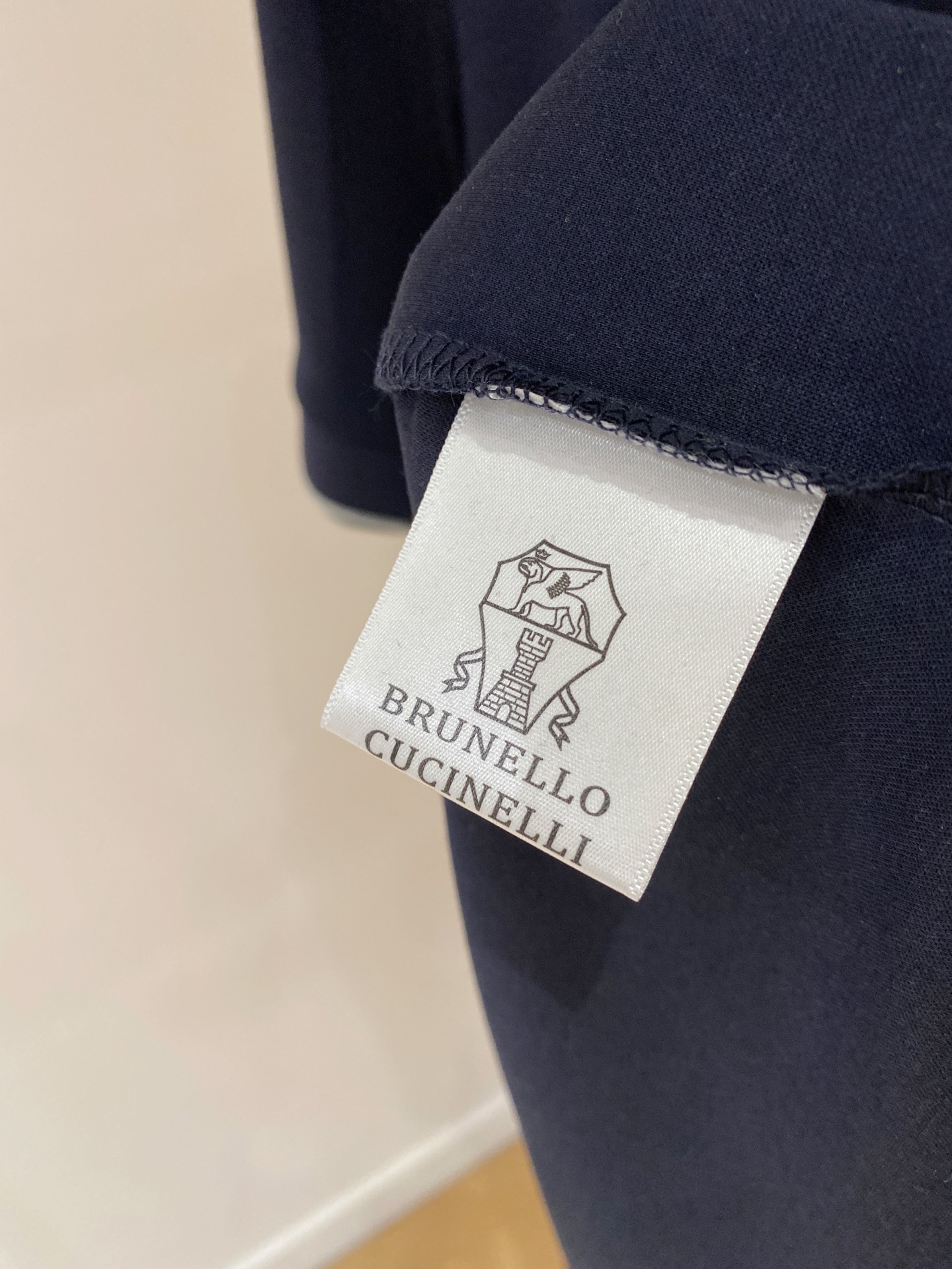“Year-Old Classic Business and Leisure T-Shirts for Rich and New Guests in Various Sizes” - 图片 8